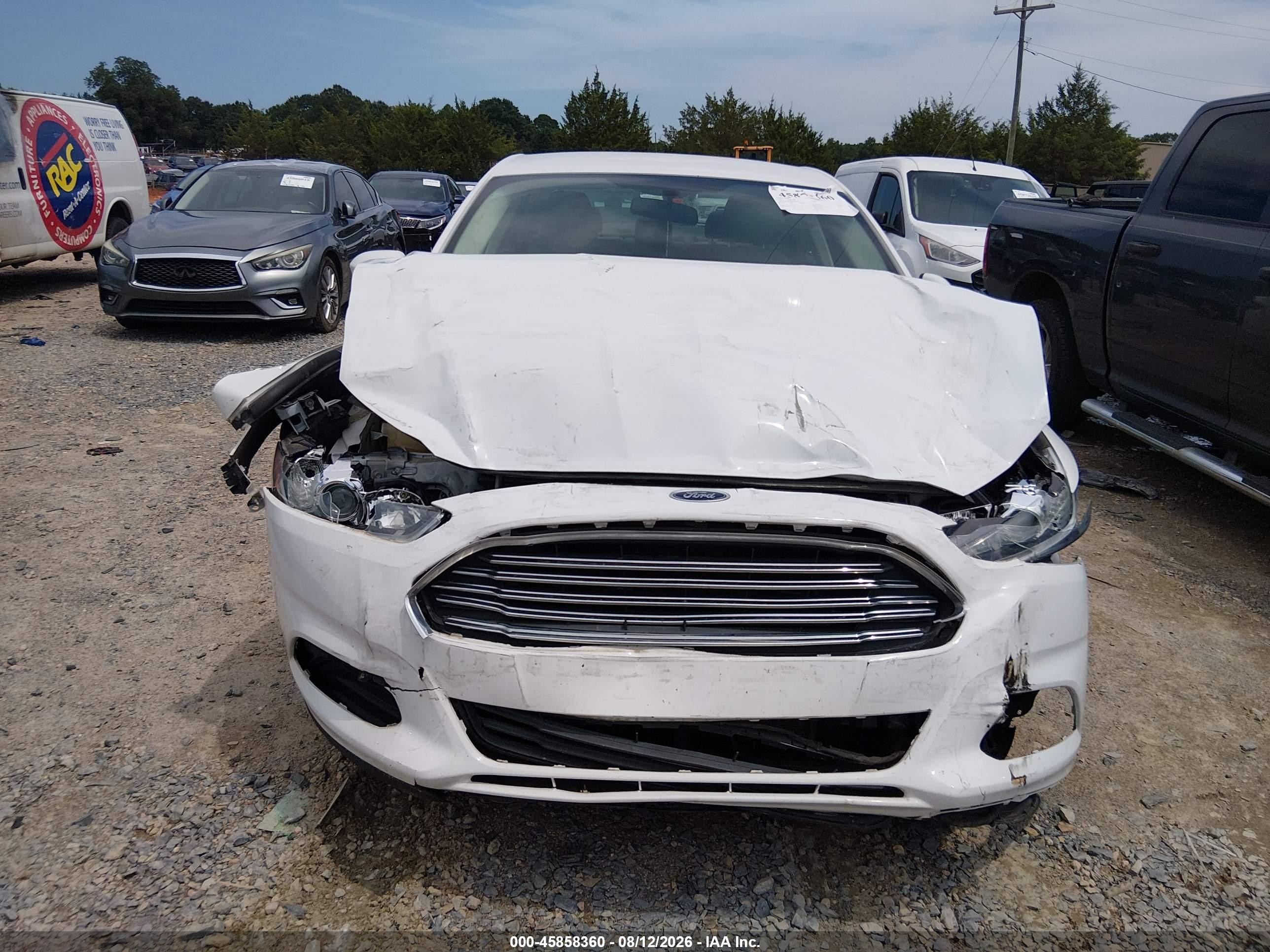 2015 Ford Fusion S White vin: 3FA6P0G78FR270004