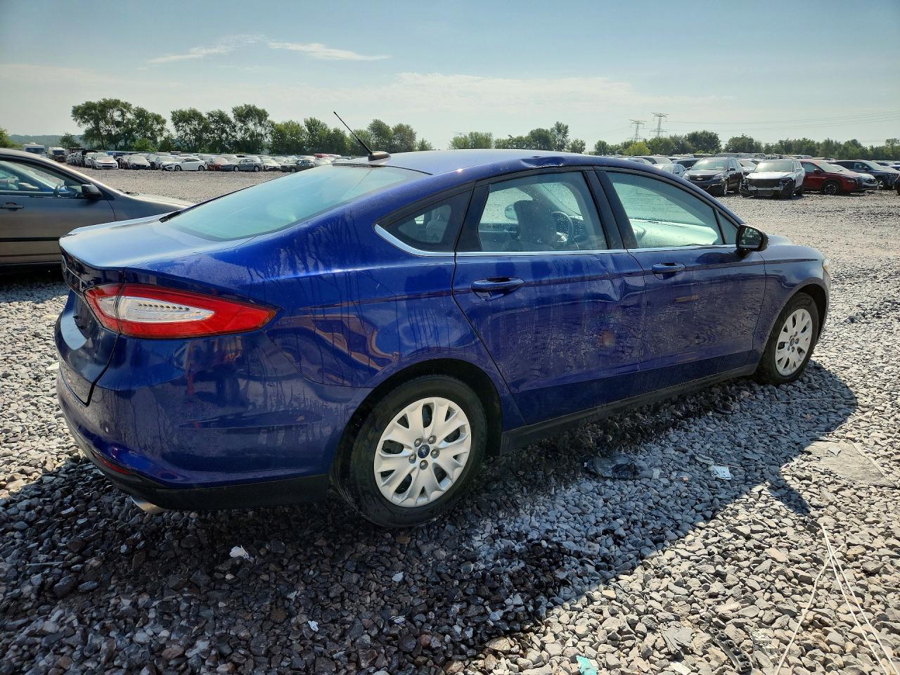 2013 Ford Fusion S Blue vin: 3FA6P0G79DR190126