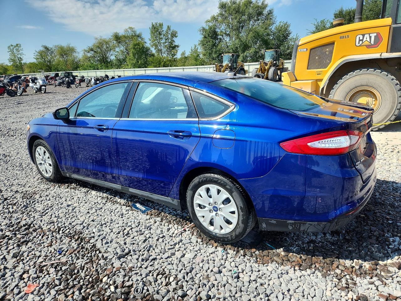 2013 Ford Fusion S Blue vin: 3FA6P0G79DR190126