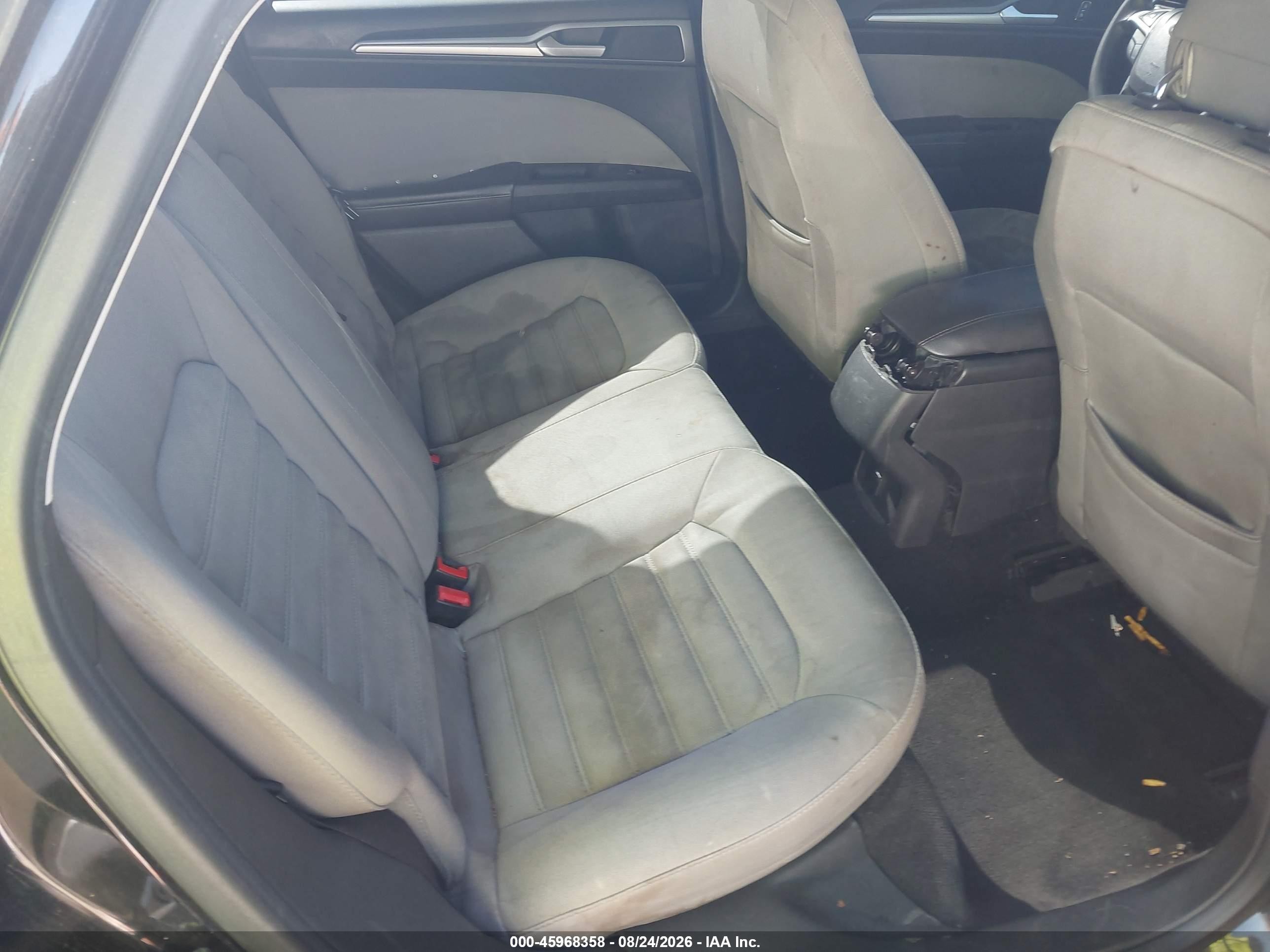 2013 Ford Fusion S Черный vin: 3FA6P0G79DR263740