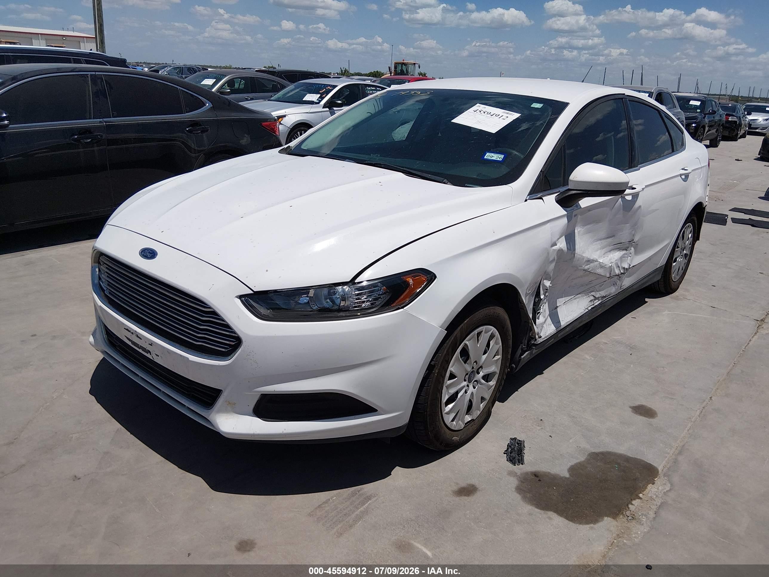 2014 Ford Fusion S Белый vin: 3FA6P0G79ER203961