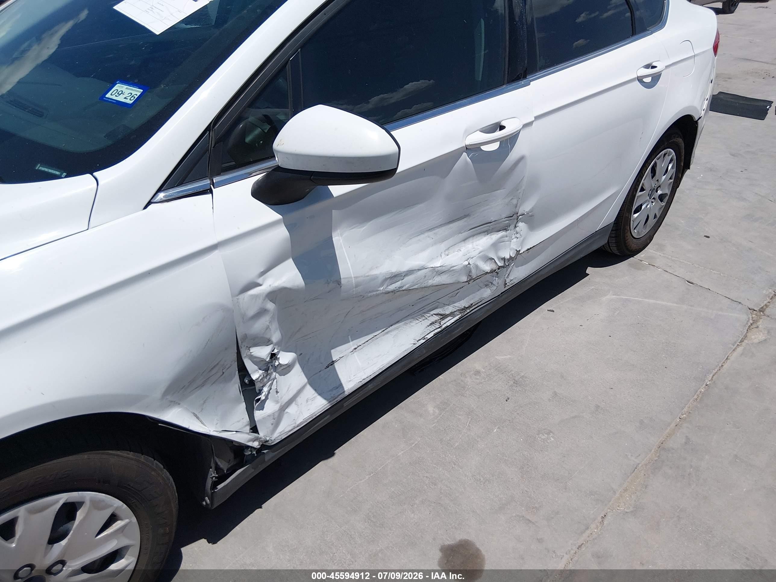 2014 Ford Fusion S Белый vin: 3FA6P0G79ER203961