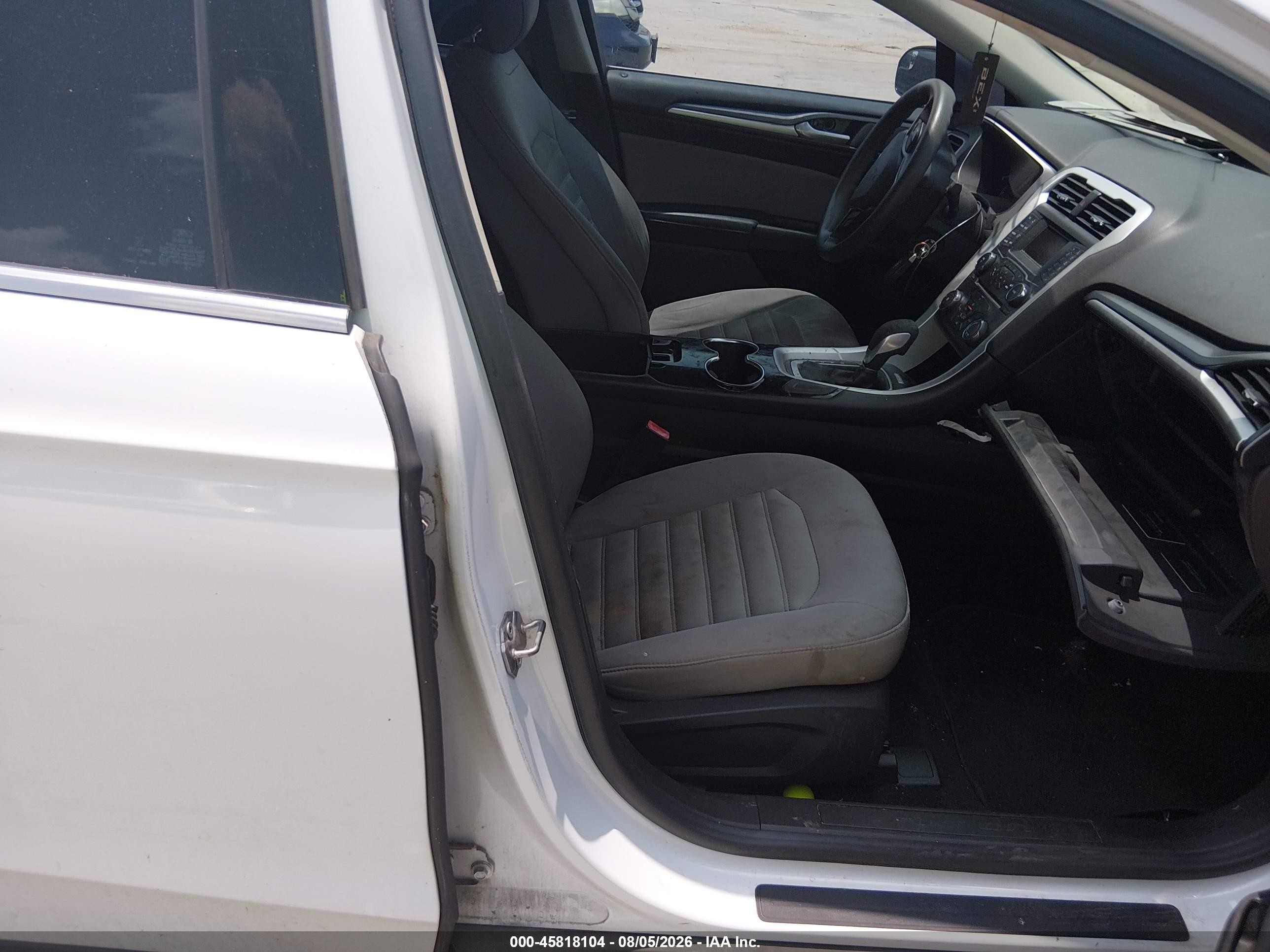 2014 Ford Fusion S White vin: 3FA6P0G79ER259740