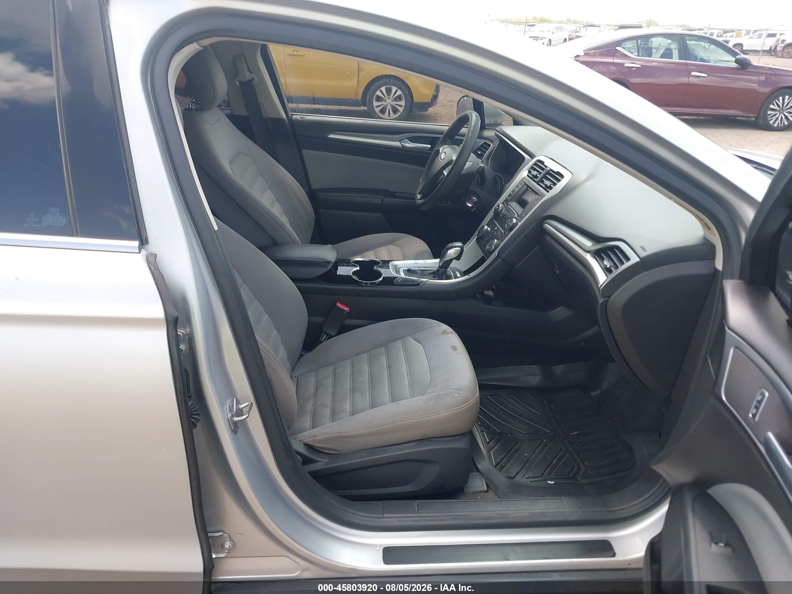 2014 Ford Fusion S Silver vin: 3FA6P0G79ER367632