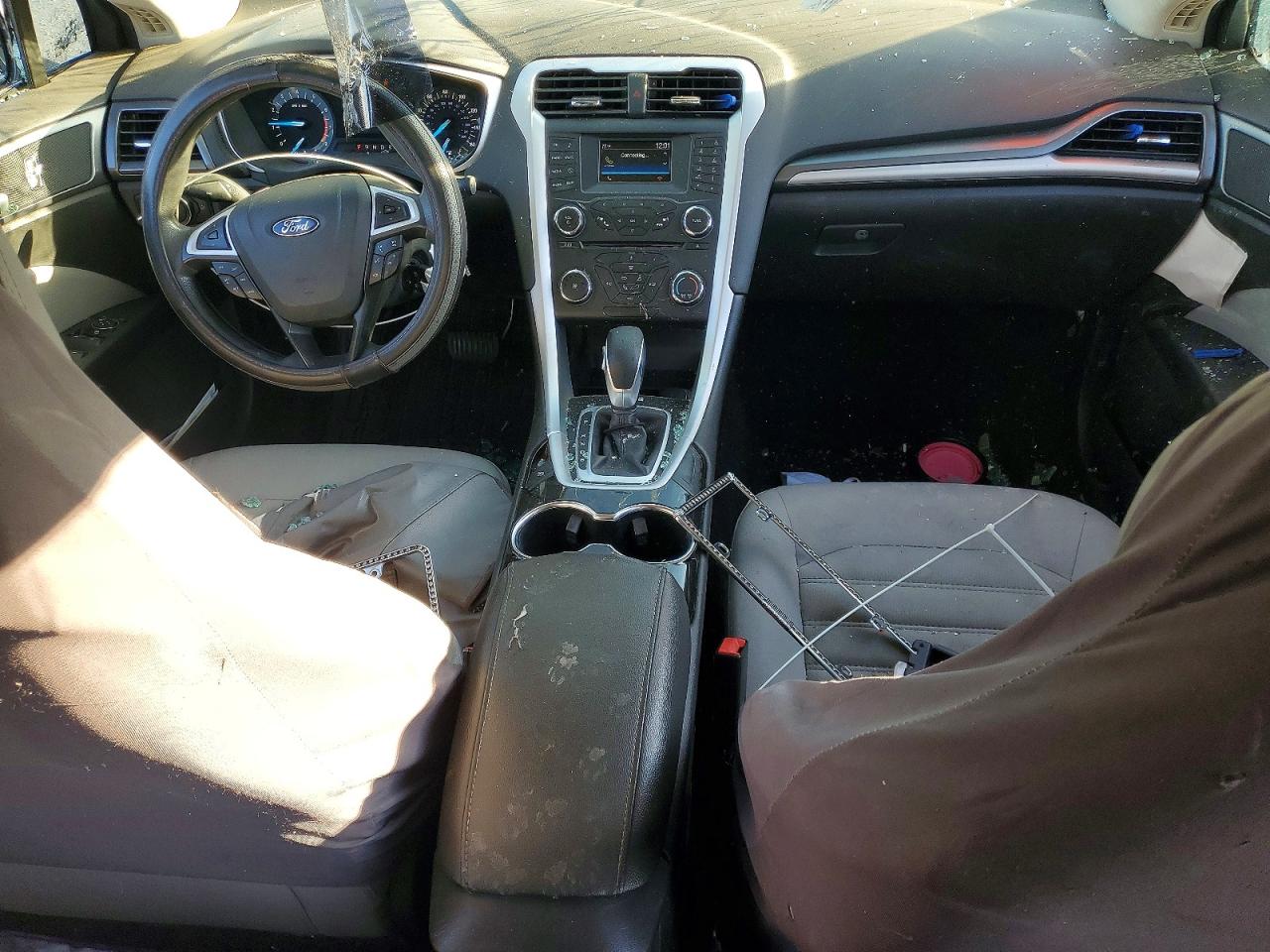 2014 Ford Fusion S White vin: 3FA6P0G79ER393485