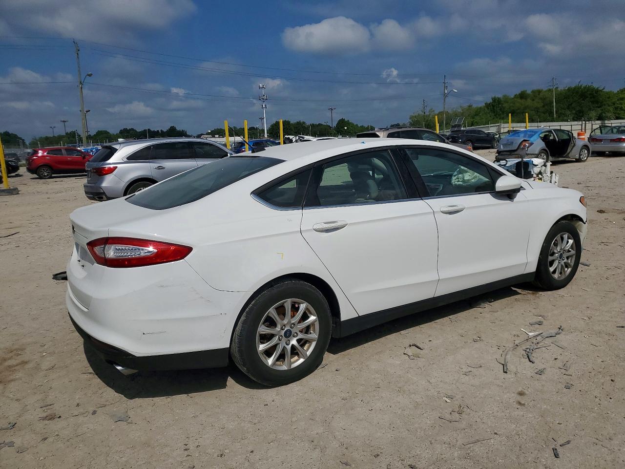 2015 Ford Fusion S White vin: 3FA6P0G79FR131872