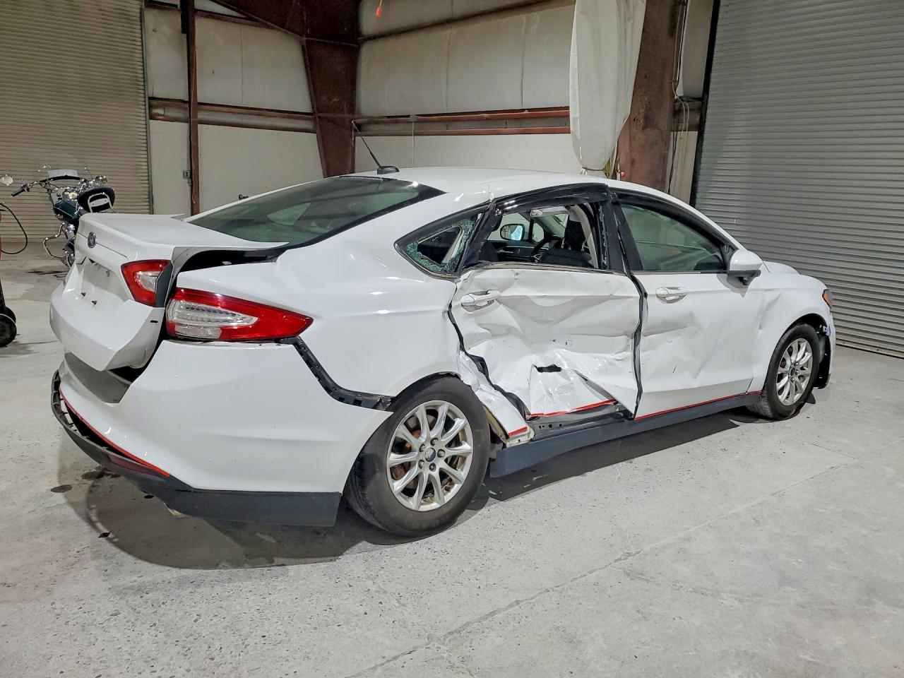 2015 Ford Fusion S White vin: 3FA6P0G79FR134500