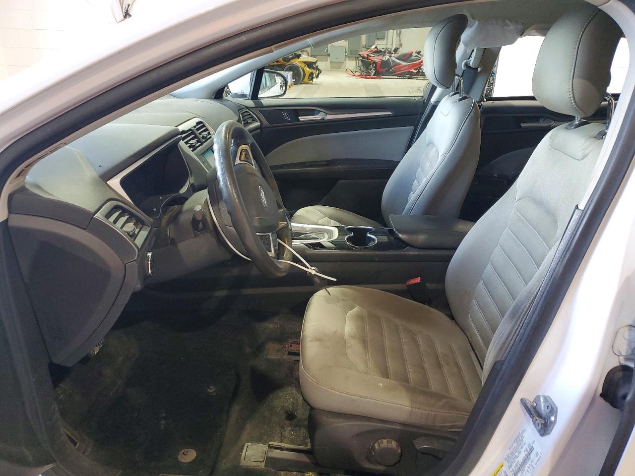 2015 Ford Fusion S White vin: 3FA6P0G79FR134500
