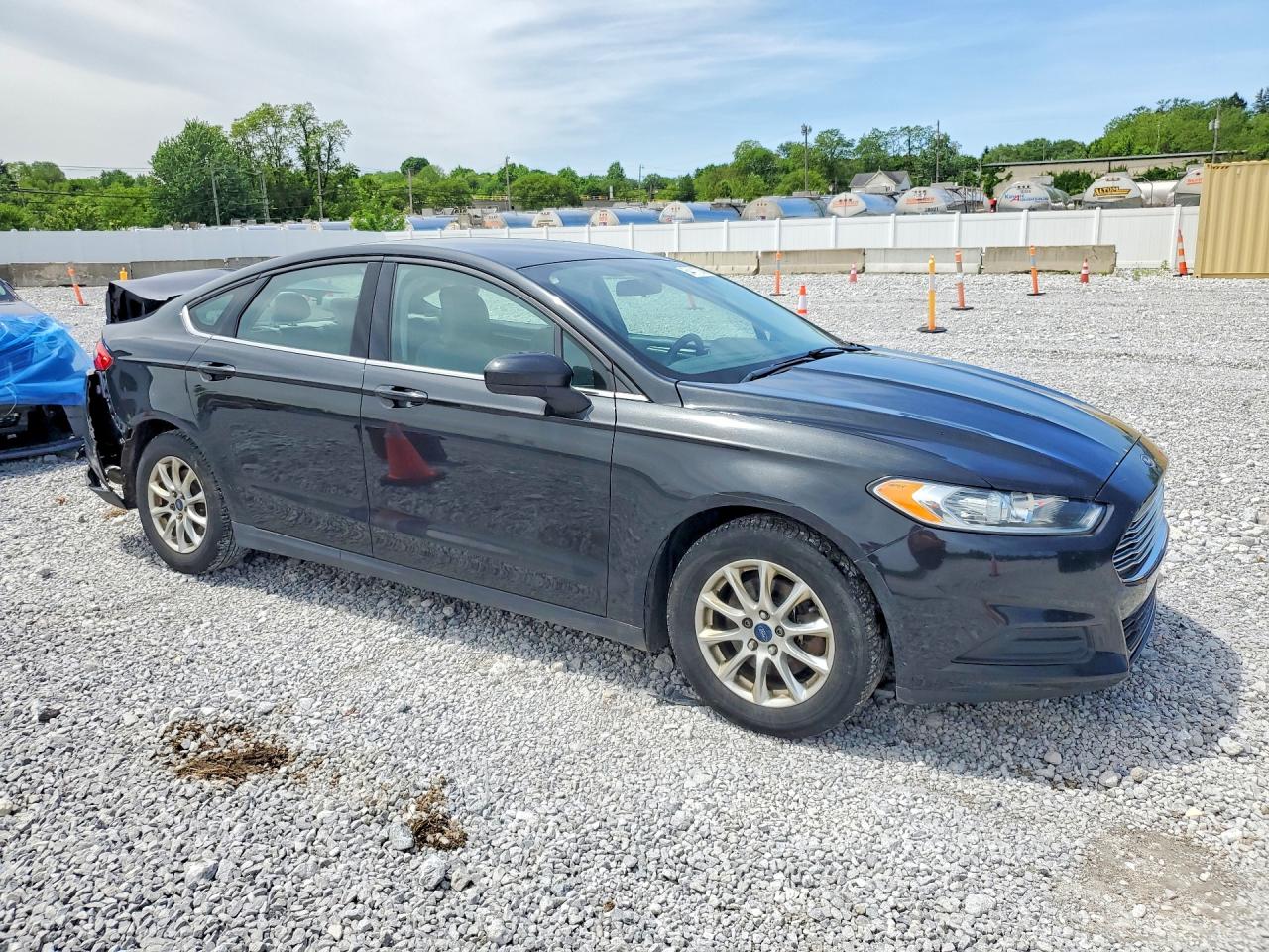 2015 Ford Fusion S Charcoal vin: 3FA6P0G79FR142600