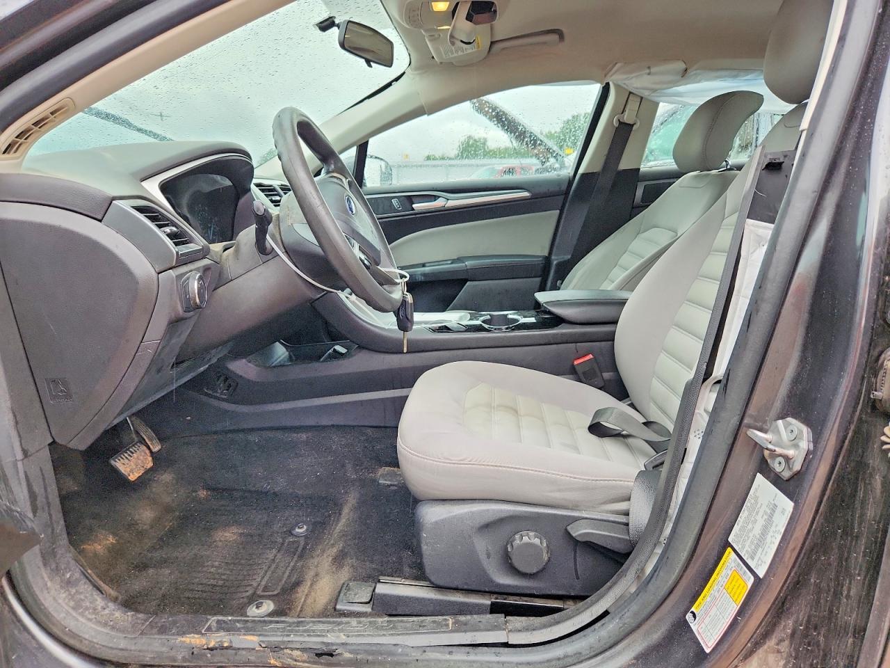 2015 Ford Fusion S Gray vin: 3FA6P0G79FR144041