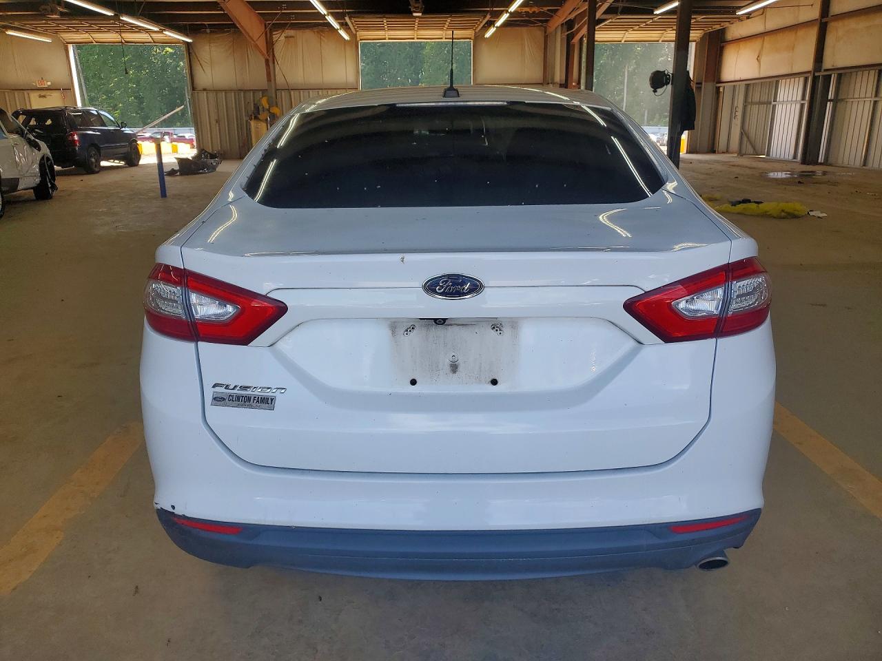 2015 Ford Fusion S White vin: 3FA6P0G79FR177105
