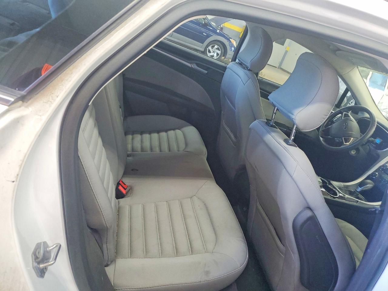 2015 Ford Fusion S White vin: 3FA6P0G79FR177105