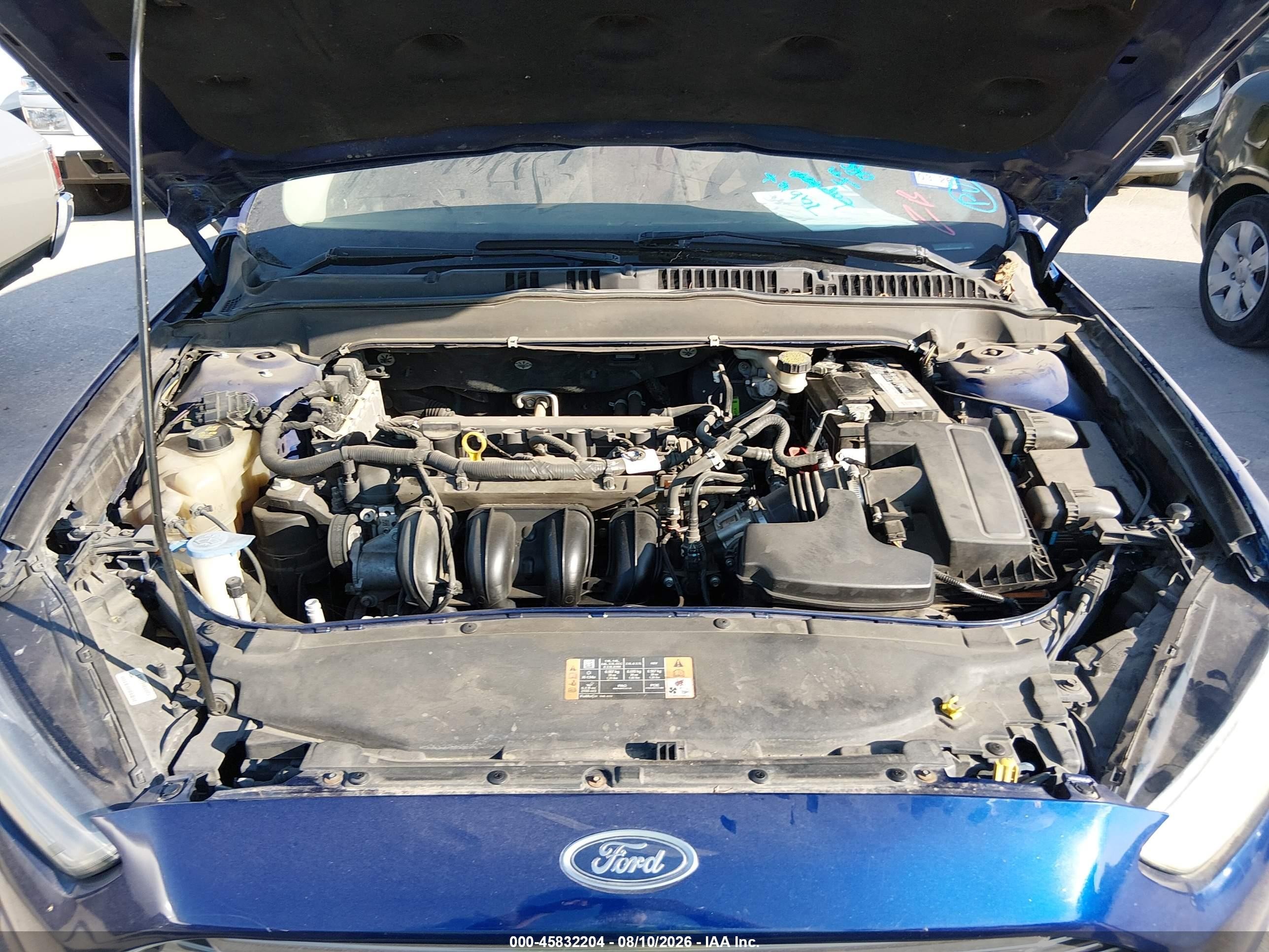 2015 Ford Fusion S Синий vin: 3FA6P0G79FR252630