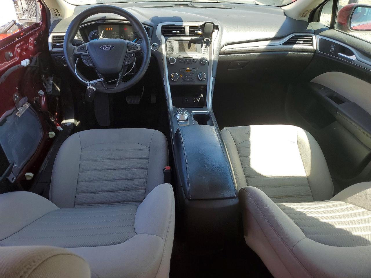2019 Ford Fusion S Темно-бордовый vin: 3FA6P0G79KR216852