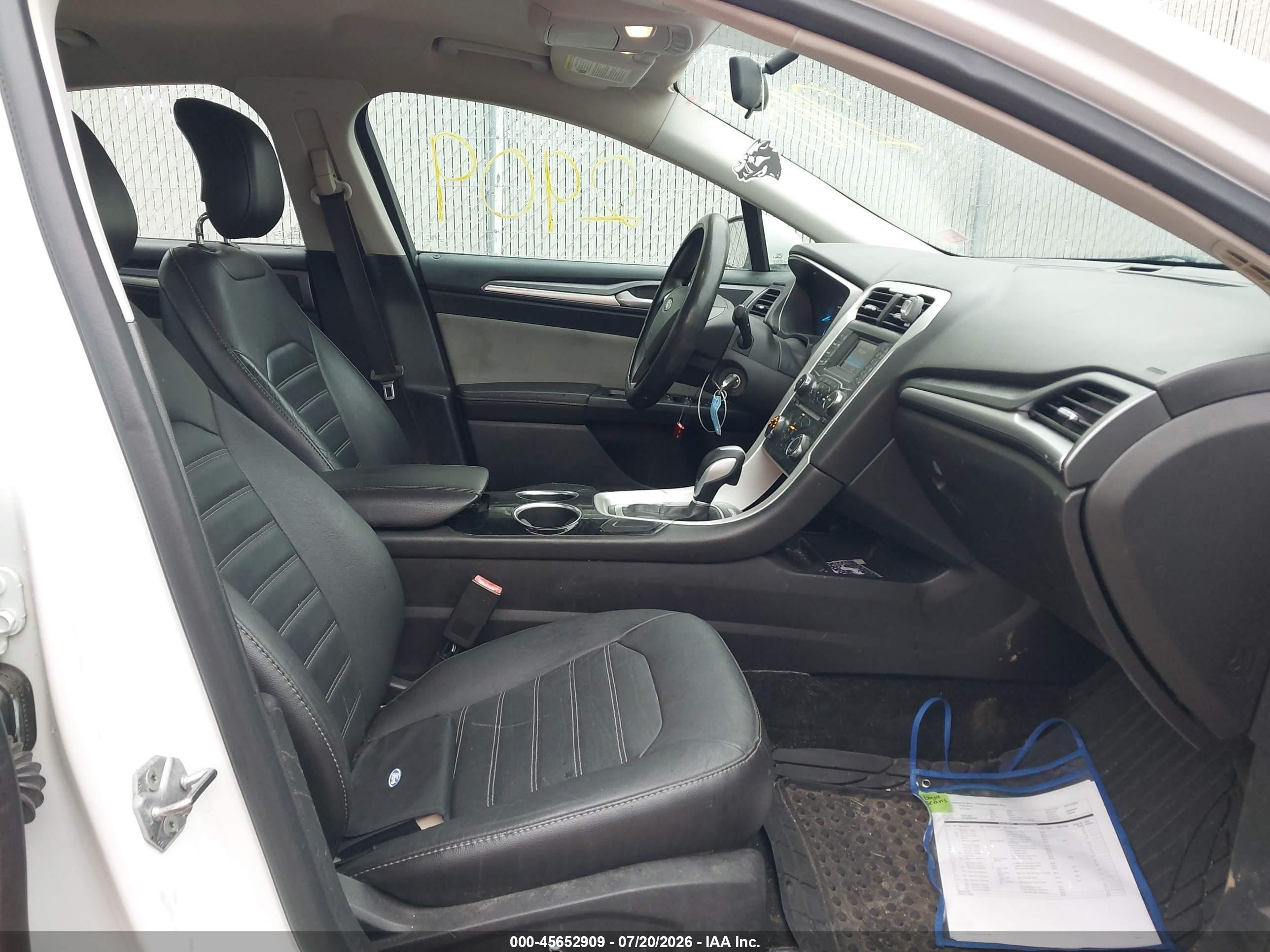 2013 Ford Fusion S White vin: 3FA6P0G7XDR235932