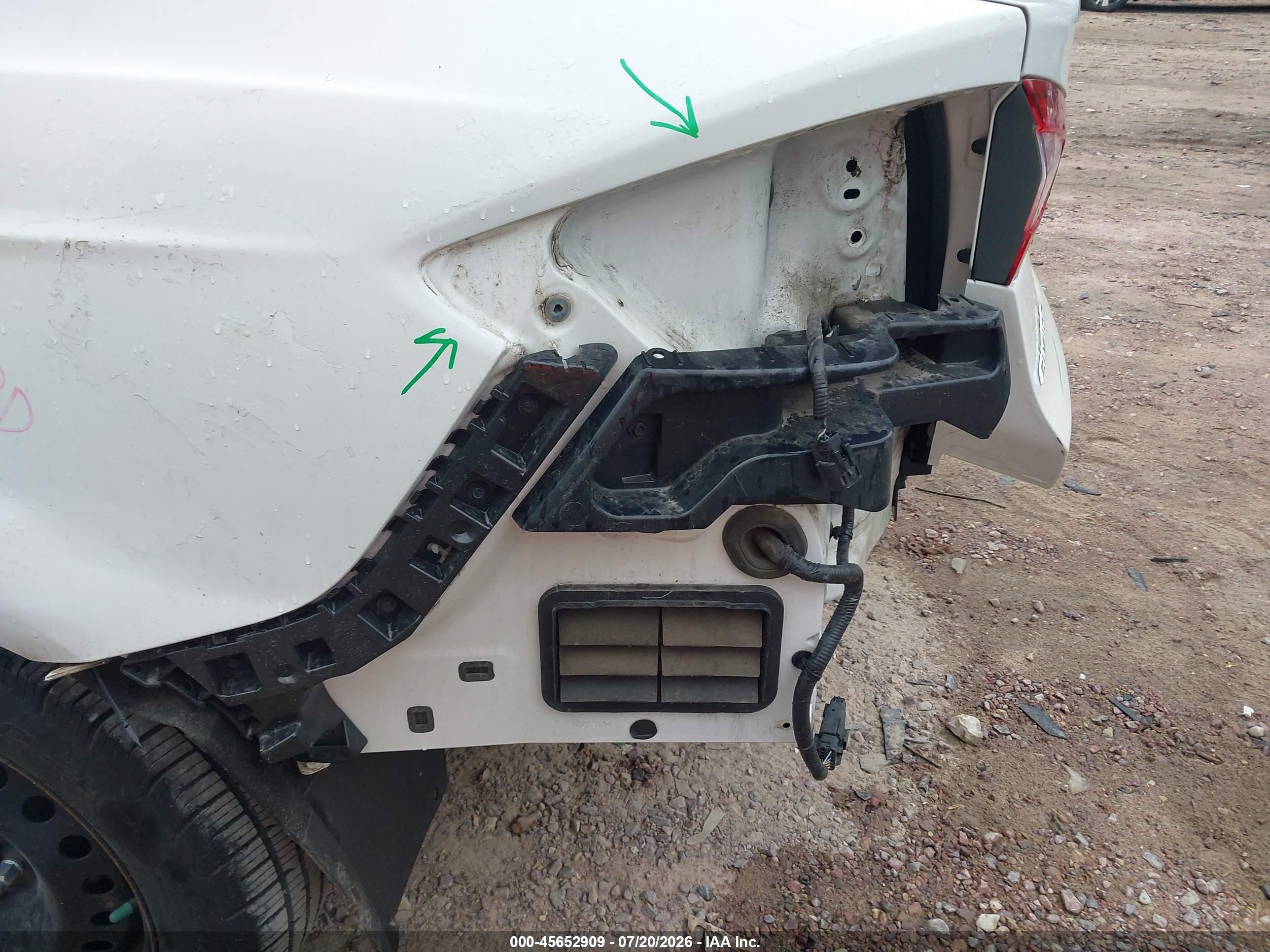 2013 Ford Fusion S White vin: 3FA6P0G7XDR235932