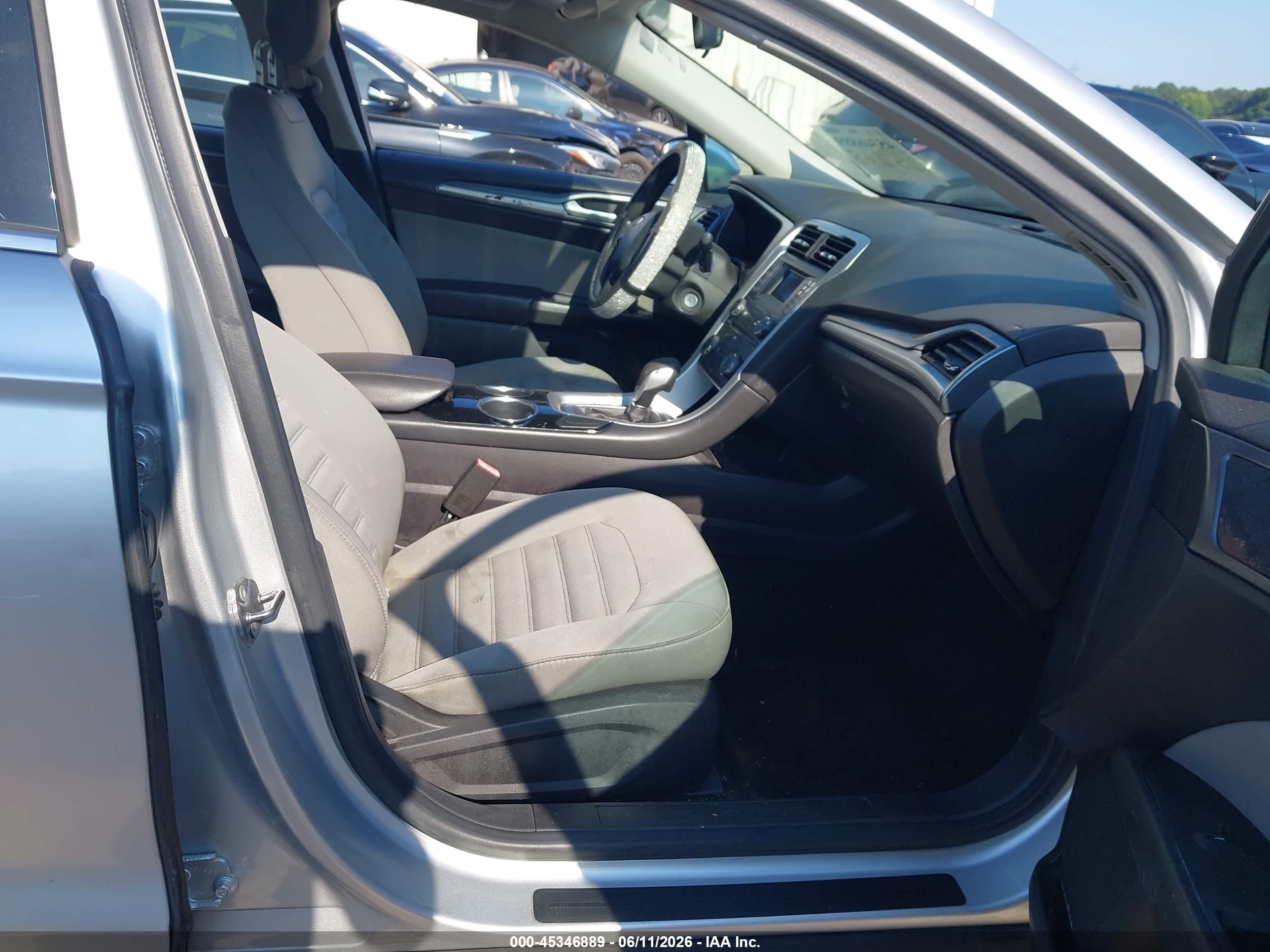 2013 Ford Fusion S Silver vin: 3FA6P0G7XDR265268