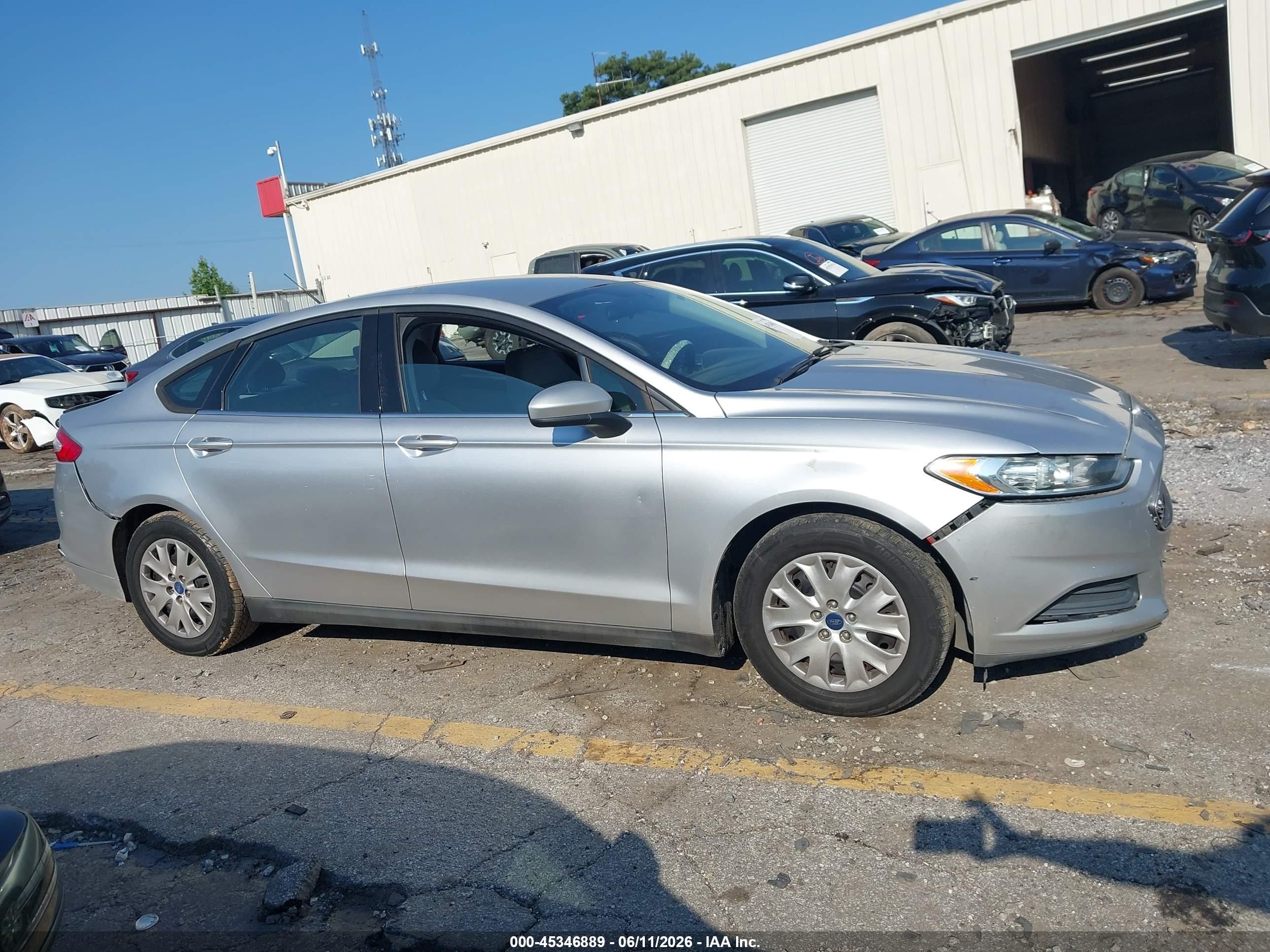 2013 Ford Fusion S Silver vin: 3FA6P0G7XDR265268