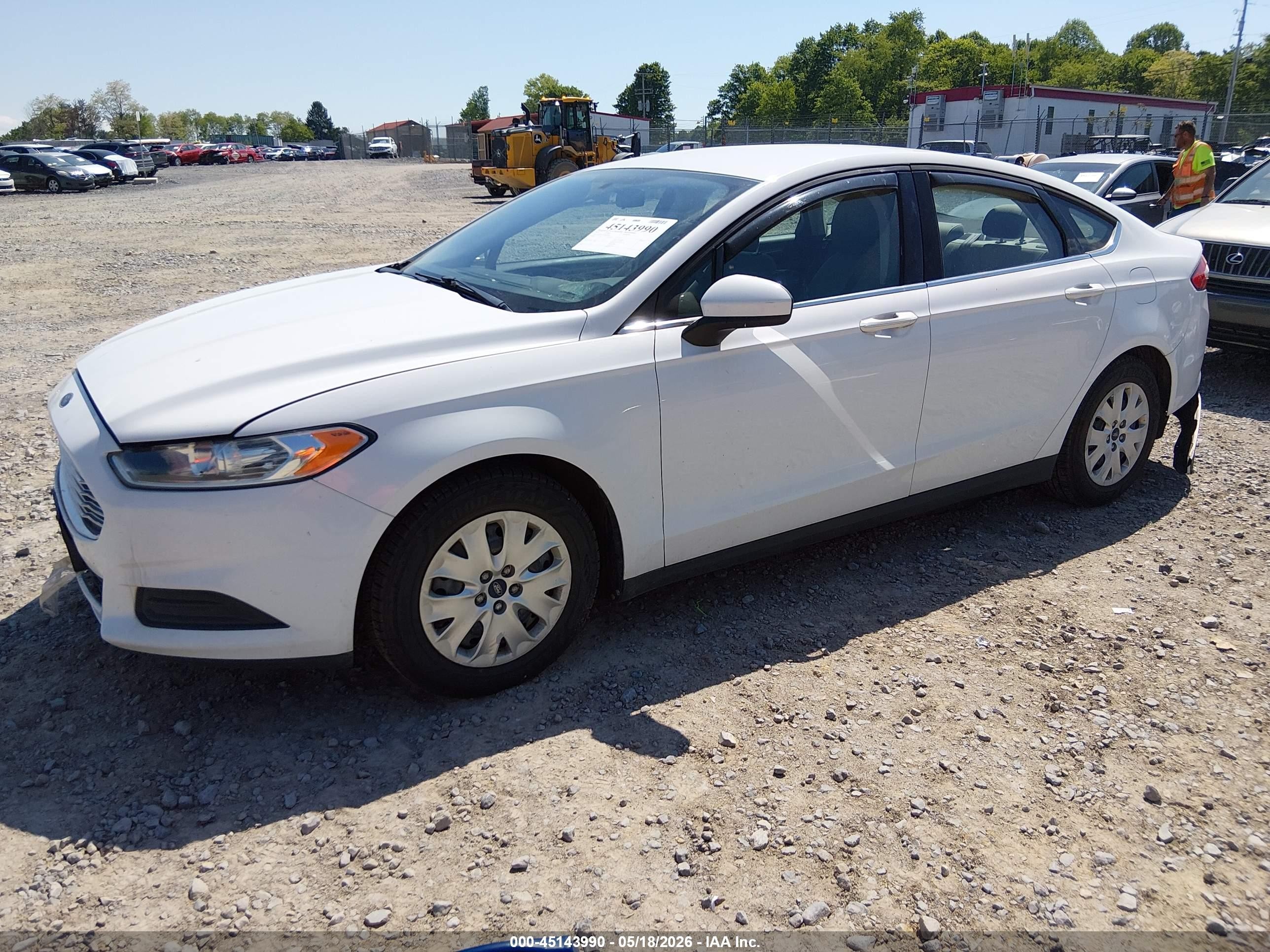 2013 Ford Fusion S Белый vin: 3FA6P0G7XDR329096