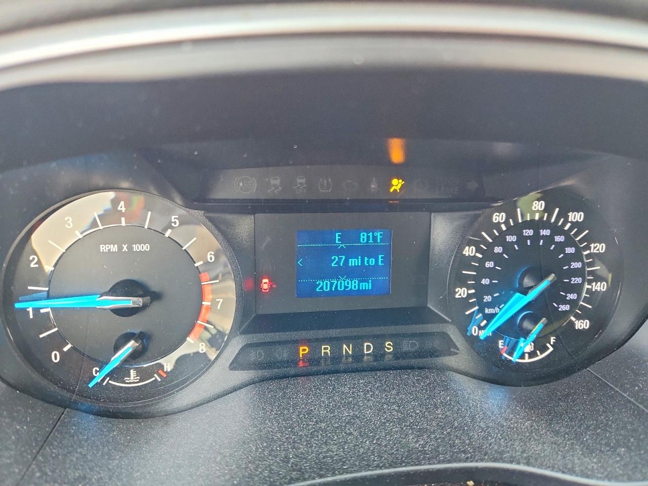 2014 Ford Fusion S Белый vin: 3FA6P0G7XER103349