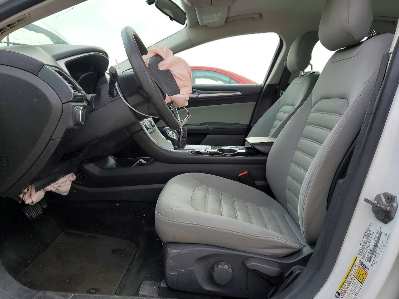 2014 Ford Fusion S White vin: 3FA6P0G7XER114173