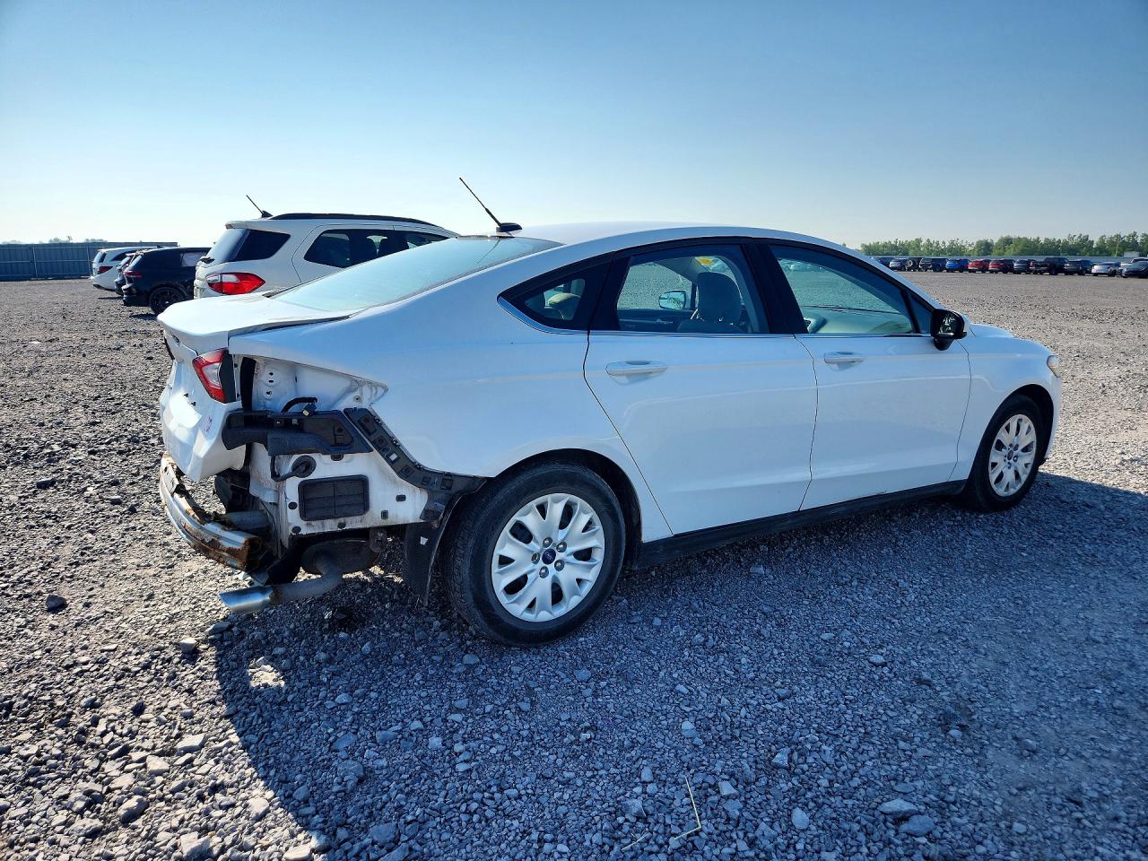 2014 Ford Fusion S Белый vin: 3FA6P0G7XER166385