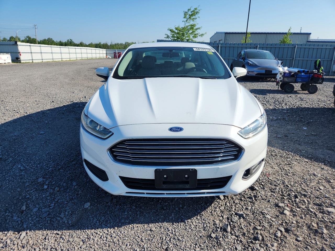 2014 Ford Fusion S Белый vin: 3FA6P0G7XER166385