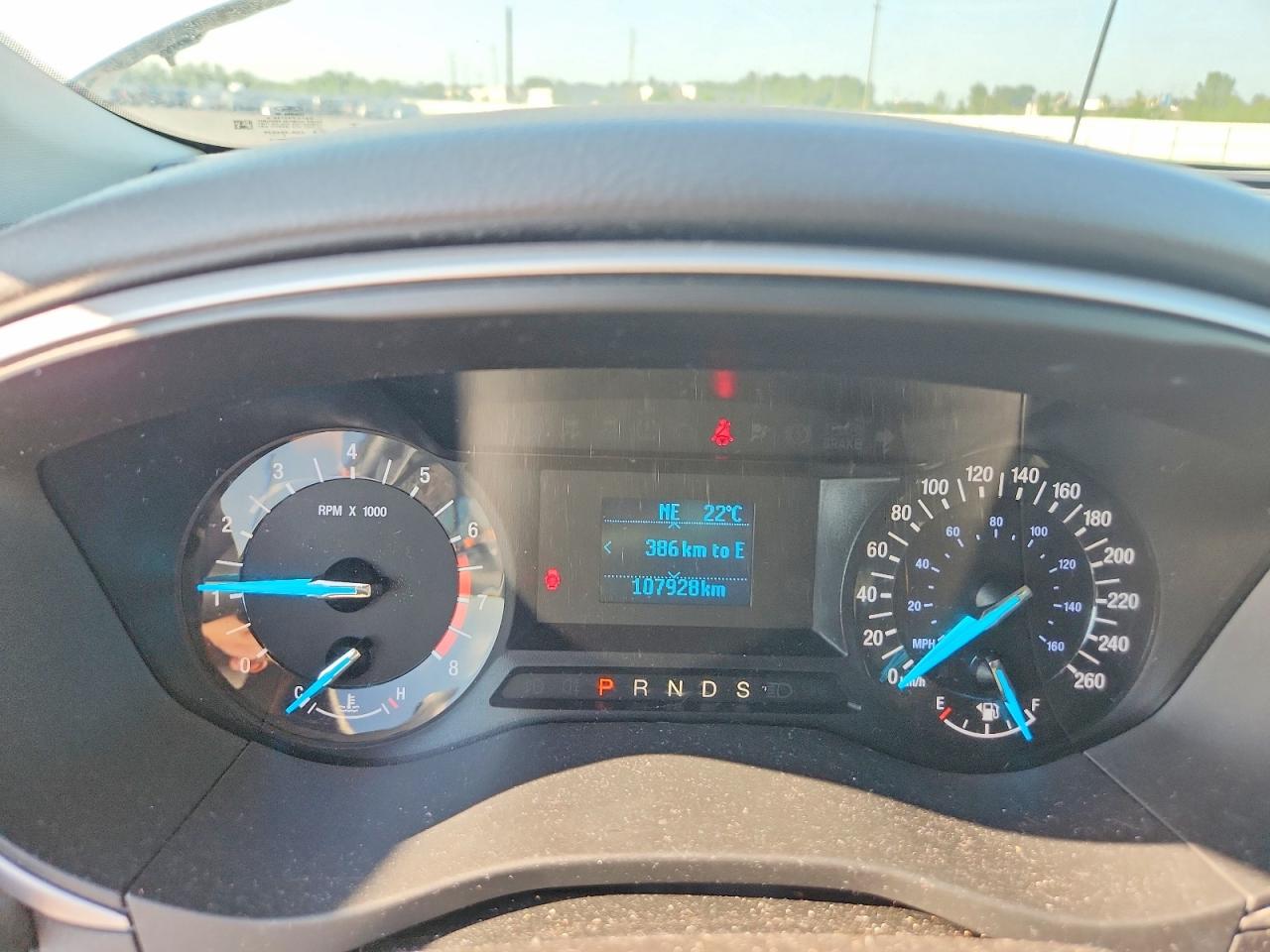 2014 Ford Fusion S Белый vin: 3FA6P0G7XER166385