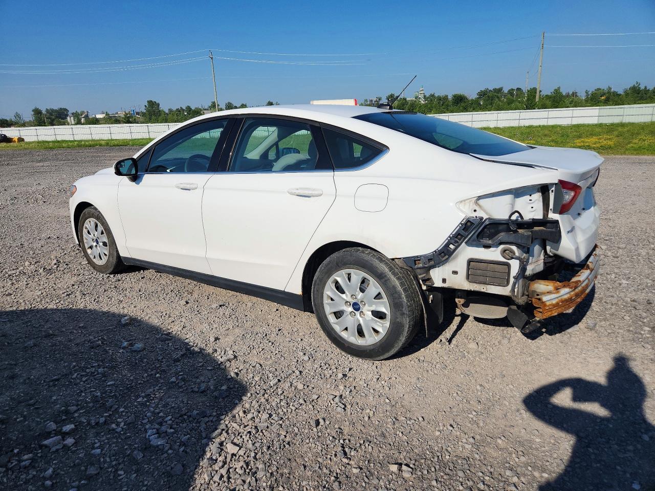 2014 Ford Fusion S Белый vin: 3FA6P0G7XER166385