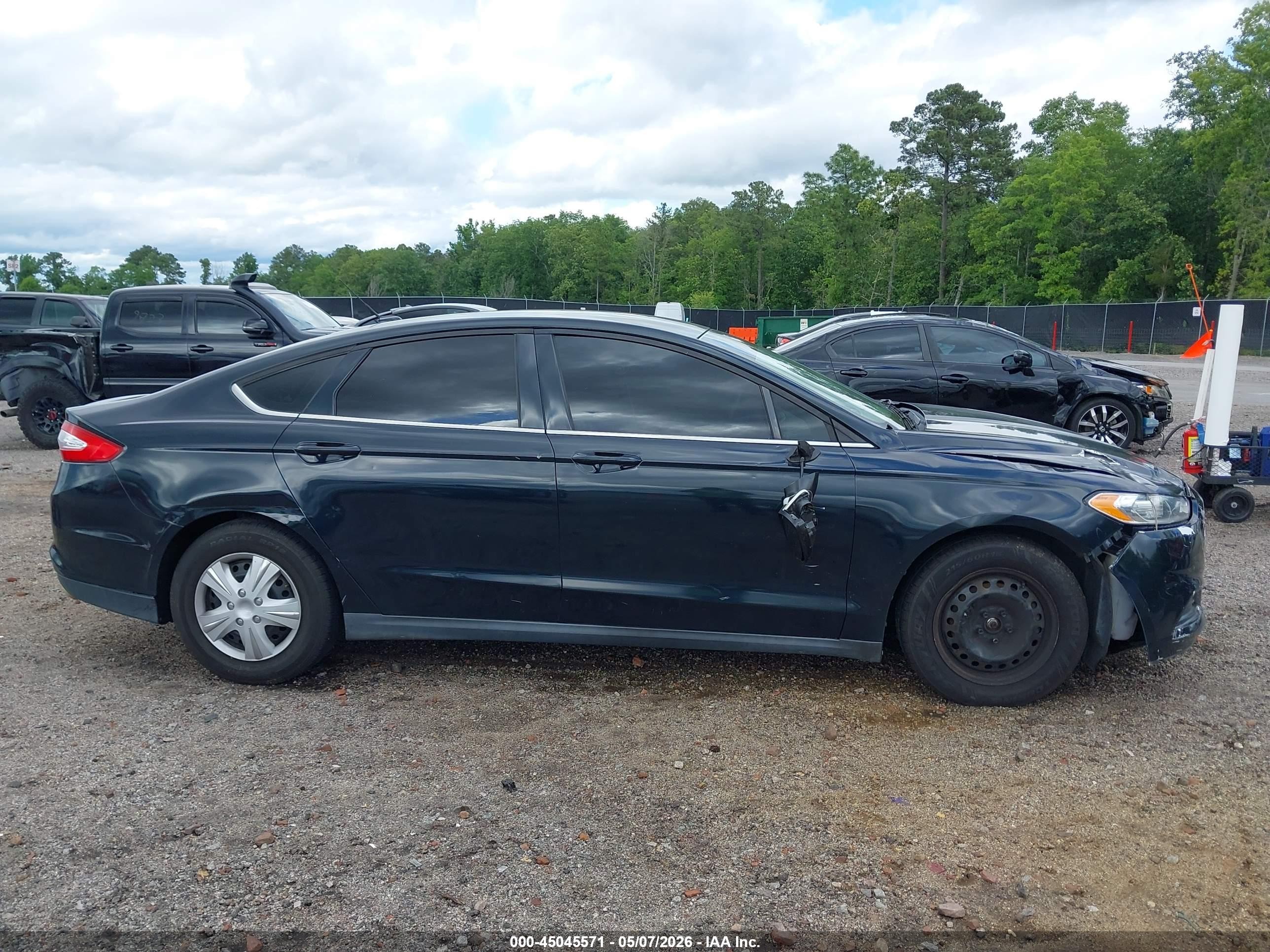 2014 Ford Fusion S Black vin: 3FA6P0G7XER235995