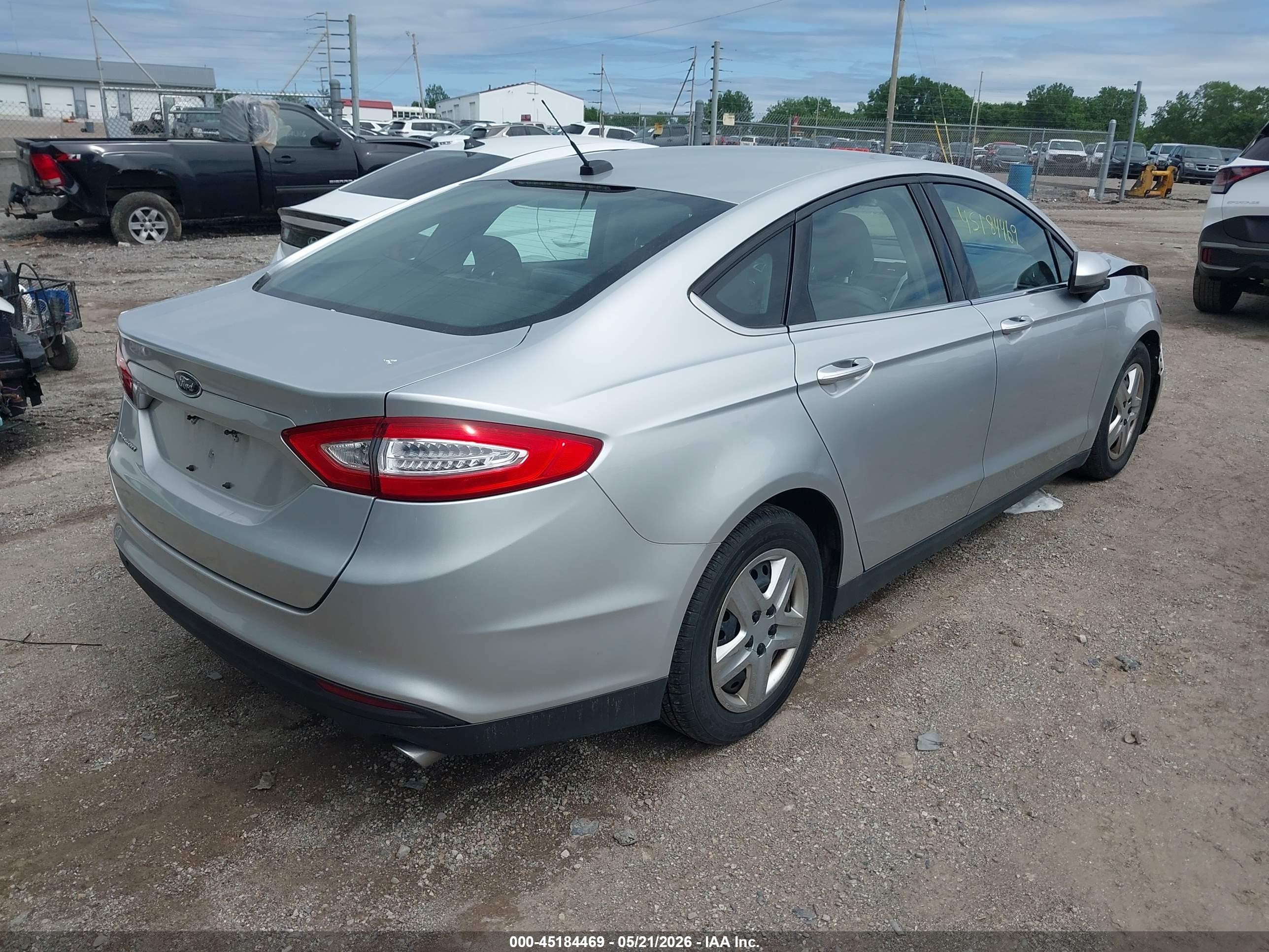 2014 Ford Fusion S Silver vin: 3FA6P0G7XER363315