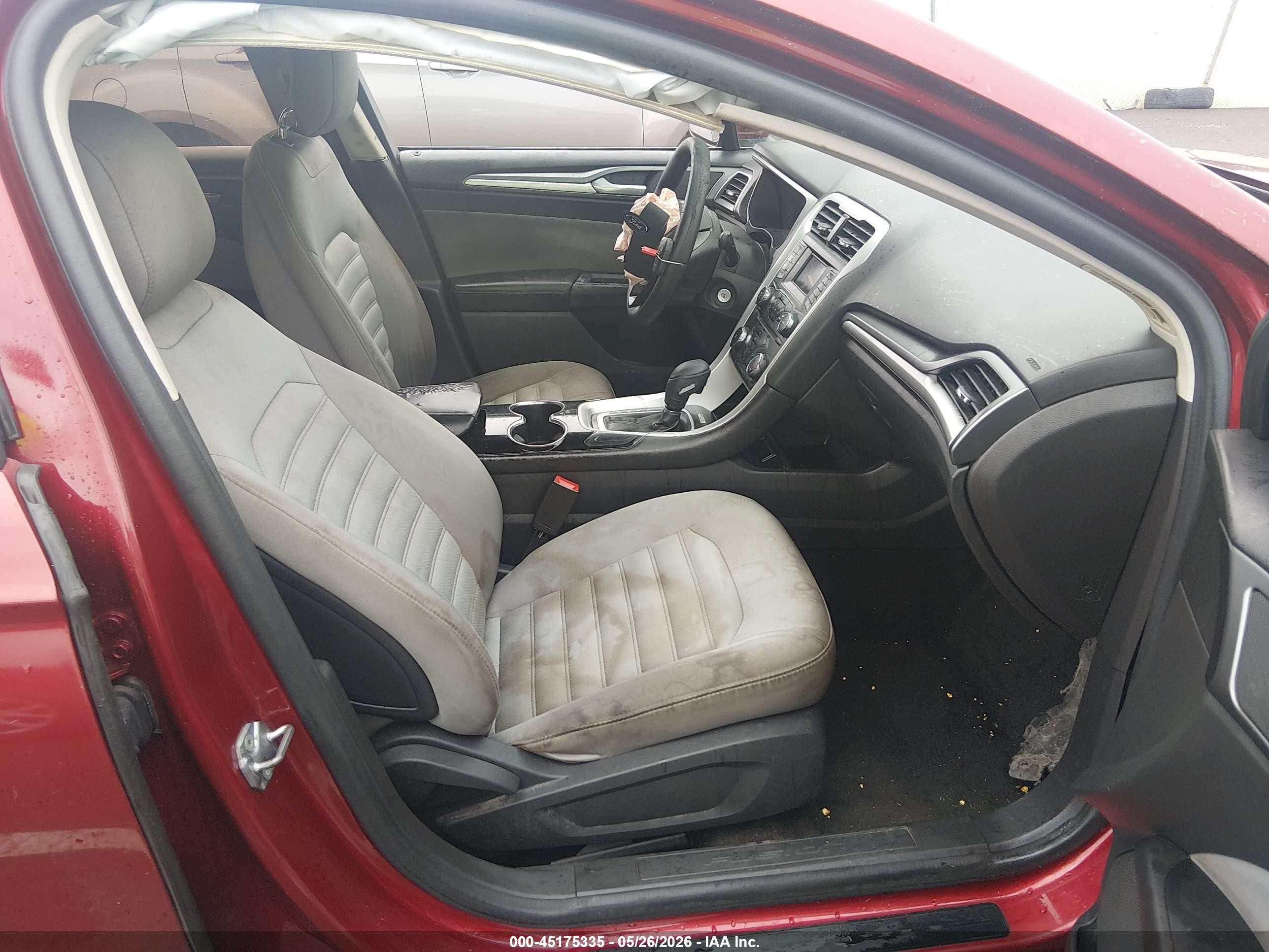 2014 Ford Fusion S Red vin: 3FA6P0G7XER396072