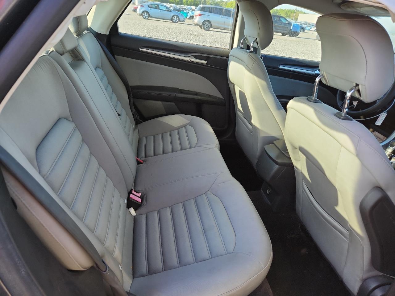 2015 Ford Fusion S Gray vin: 3FA6P0G7XFR117561