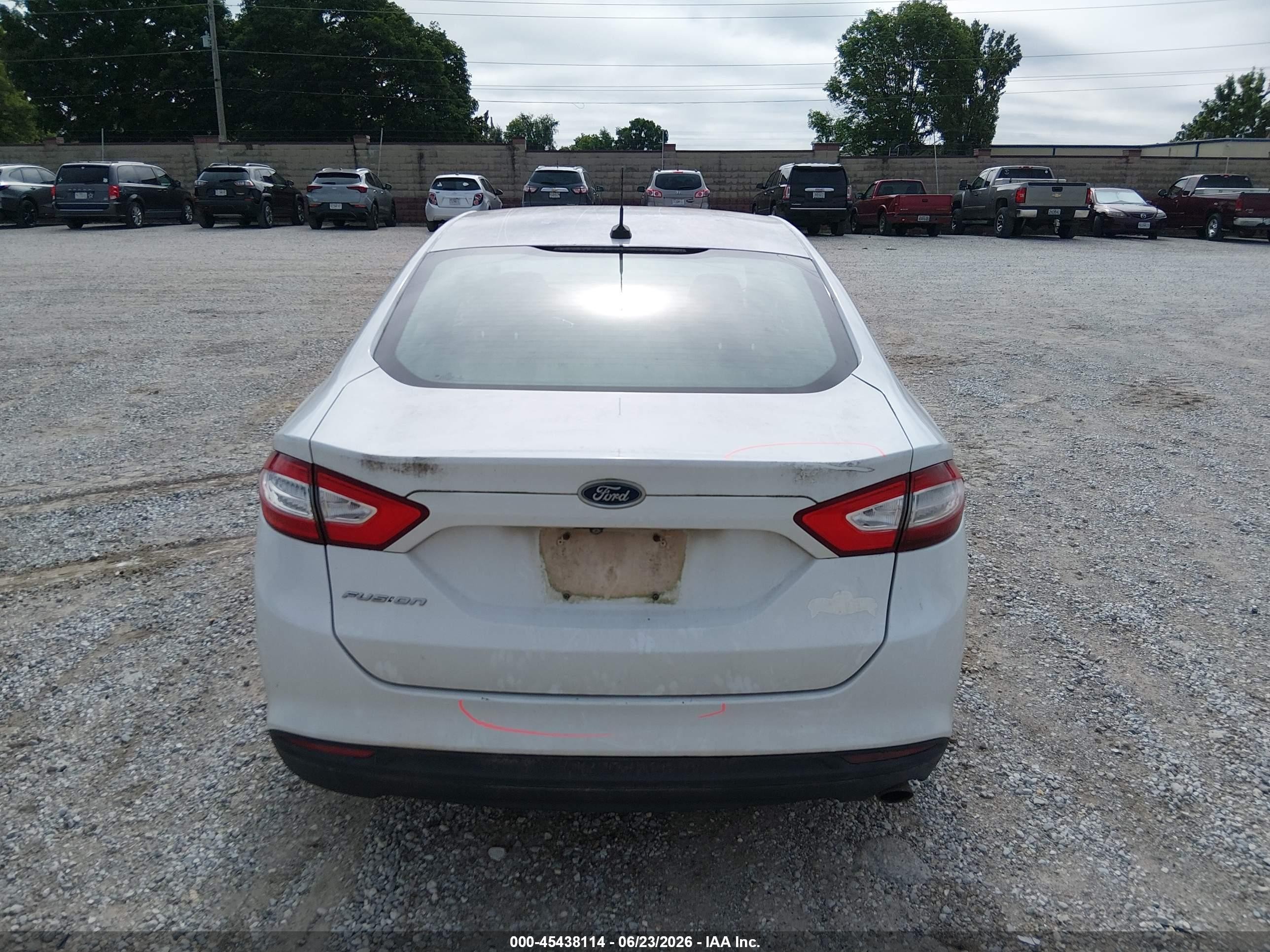 2015 Ford Fusion S White vin: 3FA6P0G7XFR163942