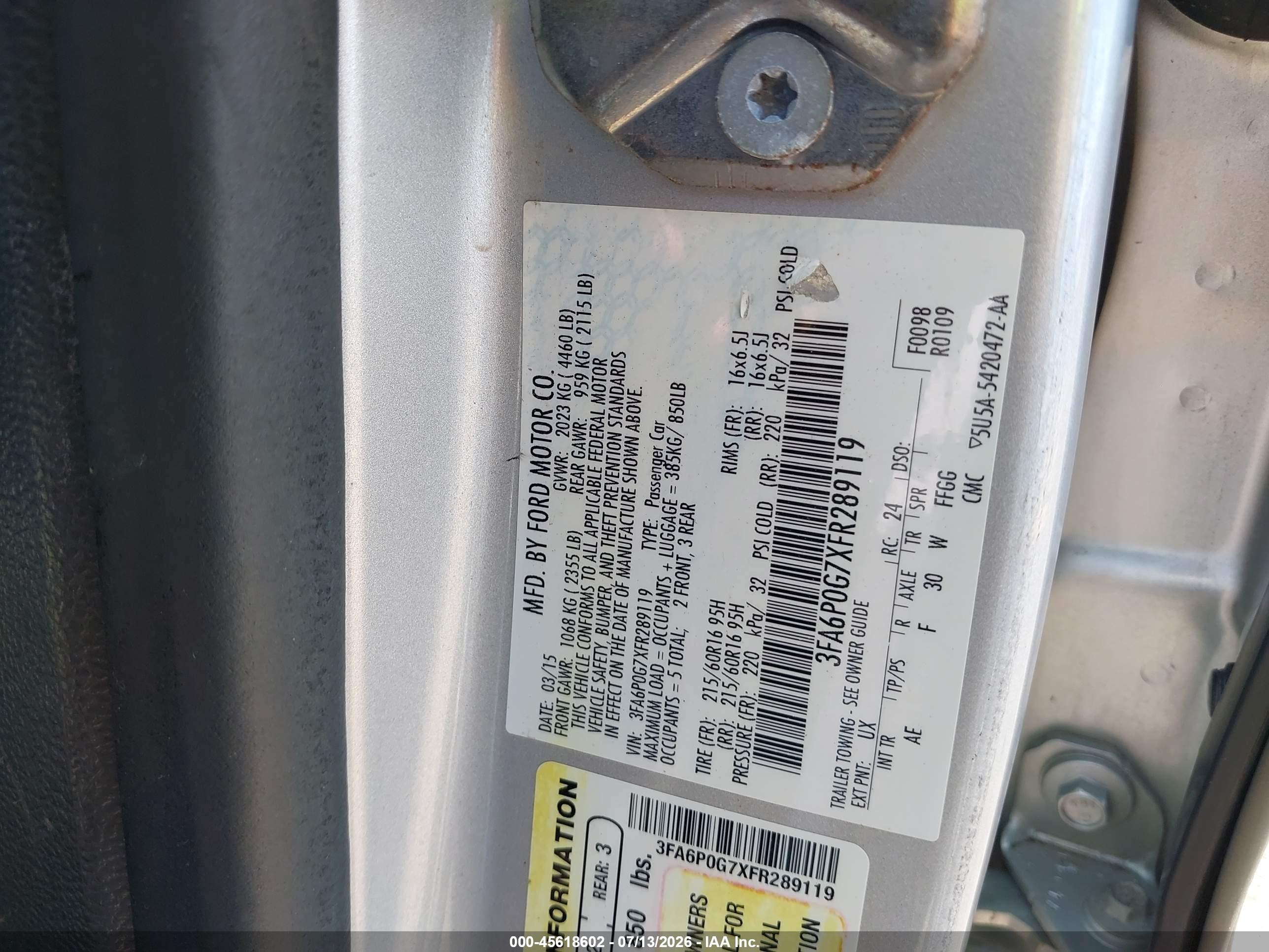 2015 Ford Fusion S Серебряный vin: 3FA6P0G7XFR289119