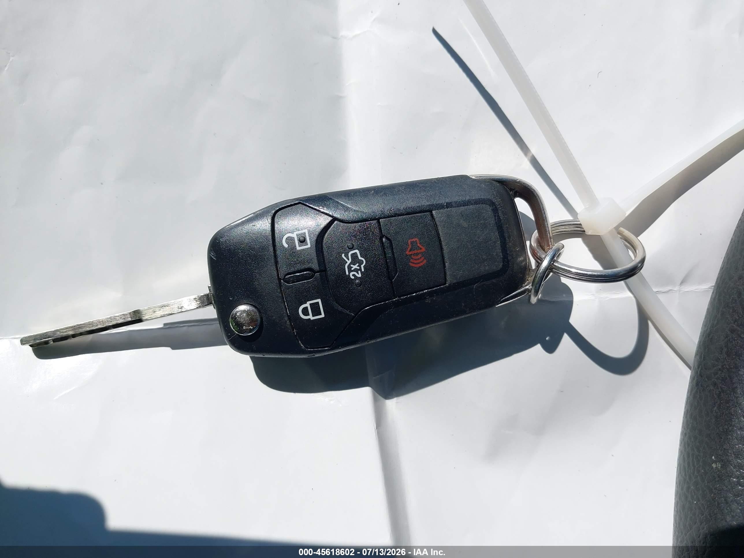 2015 Ford Fusion S Серебряный vin: 3FA6P0G7XFR289119
