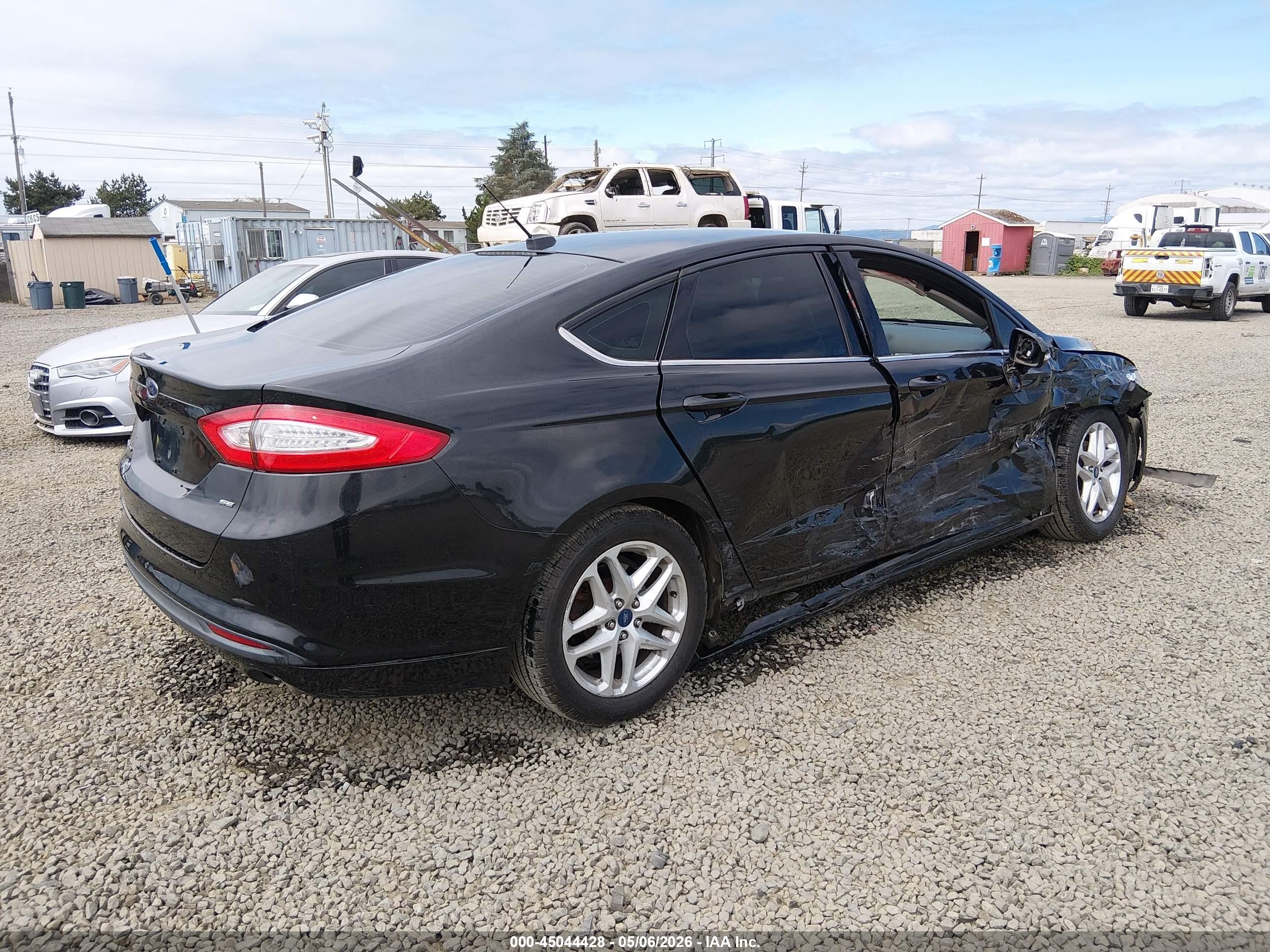 2013 Ford Fusion Se Черный vin: 3FA6P0H70DR262829