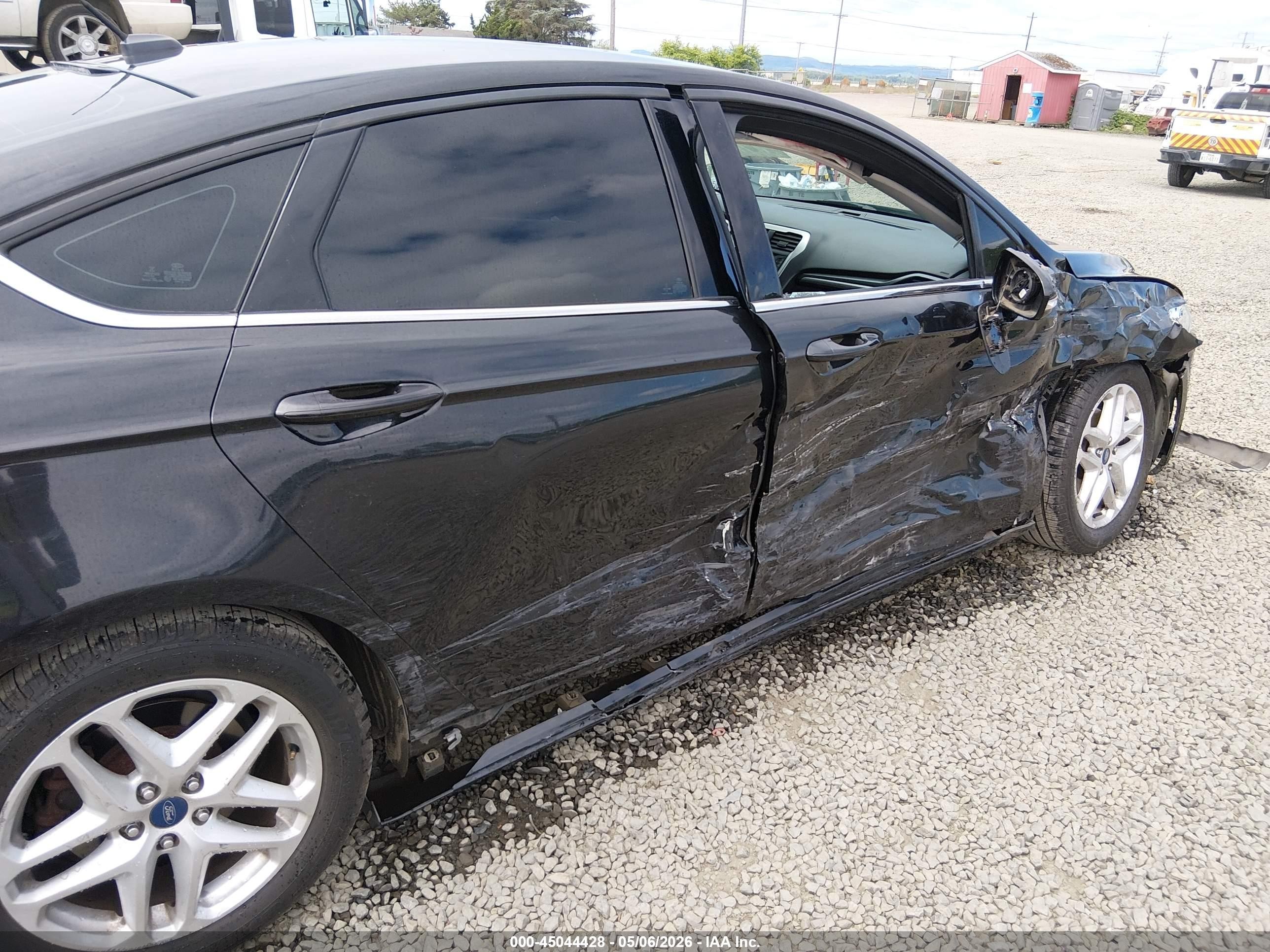 2013 Ford Fusion Se Черный vin: 3FA6P0H70DR262829