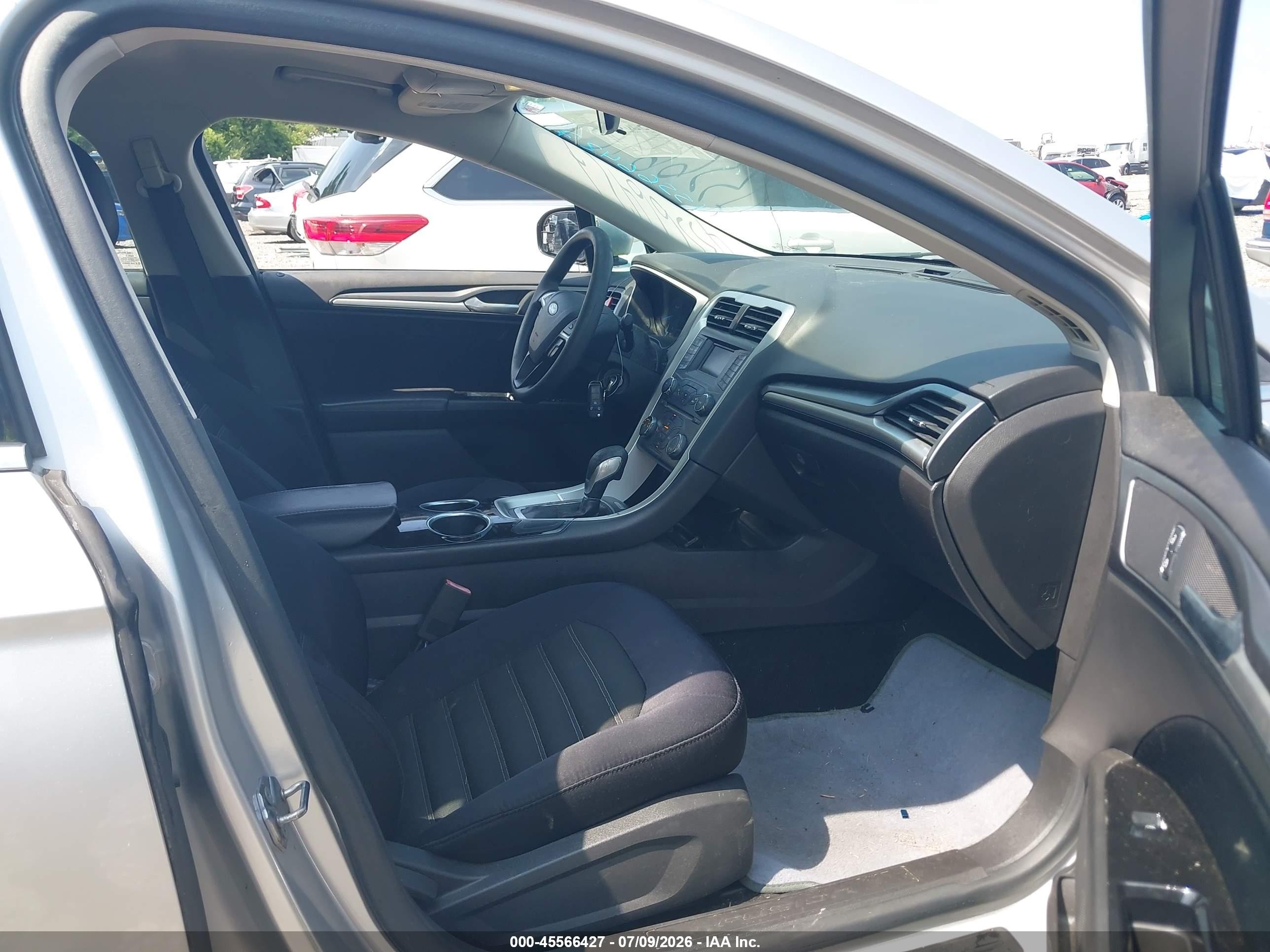 2013 Ford Fusion Se Серебряный vin: 3FA6P0H70DR367709