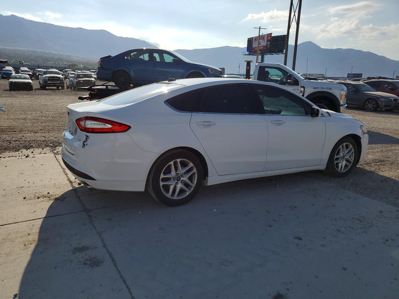 2014 Ford Fusion Se Белый vin: 3FA6P0H70ER111118