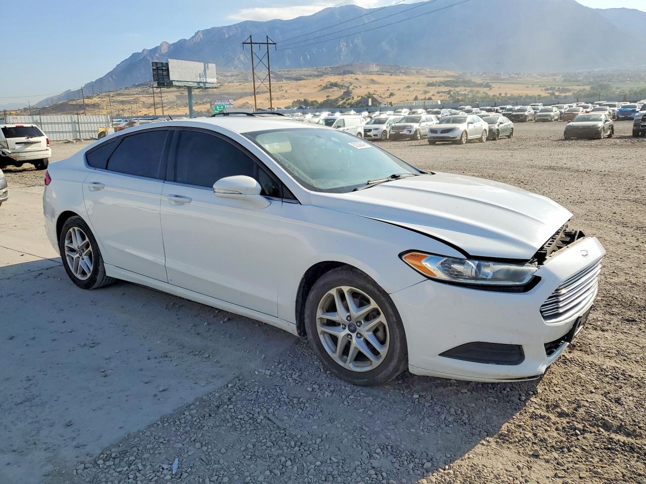 2014 Ford Fusion Se Белый vin: 3FA6P0H70ER111118
