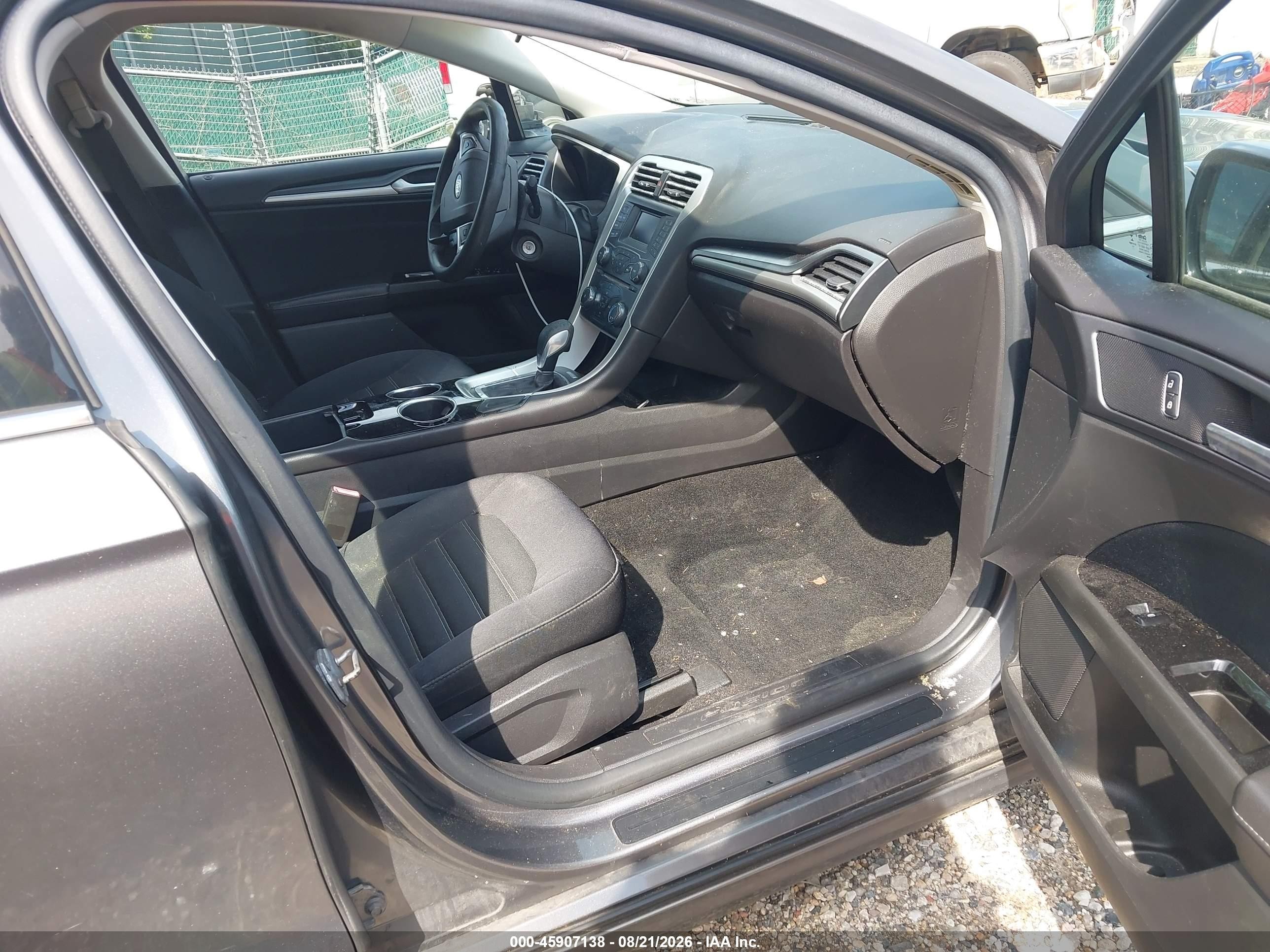 2014 Ford Fusion Se Серый vin: 3FA6P0H70ER118991