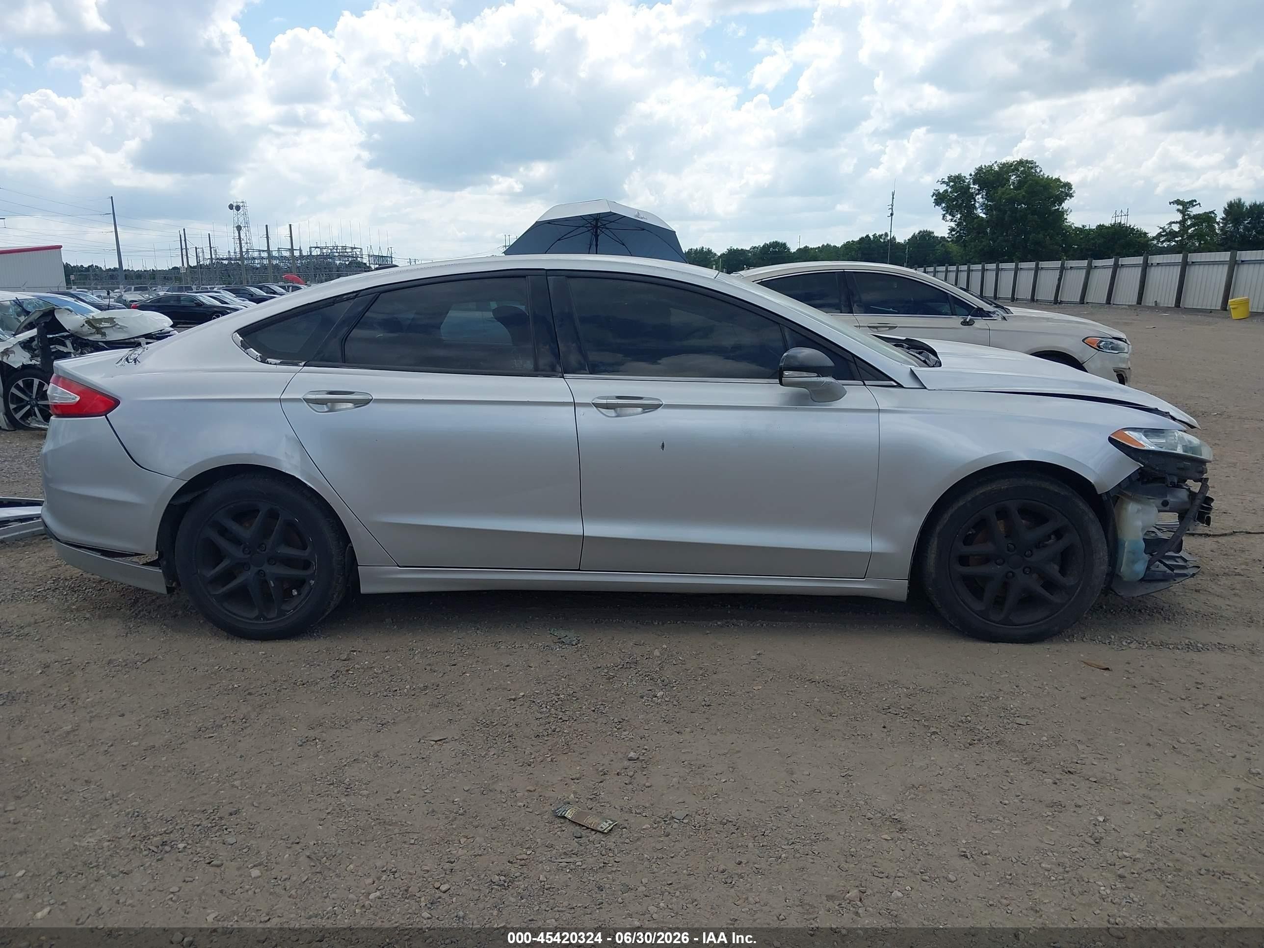 2014 Ford Fusion Se Silver vin: 3FA6P0H70ER122801