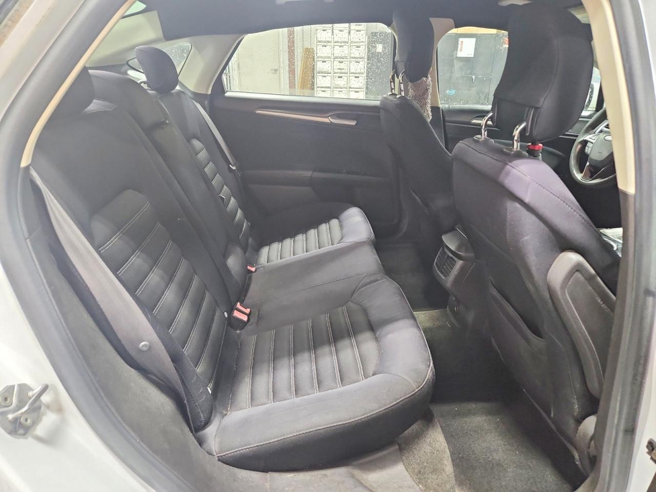 2014 Ford Fusion Se White vin: 3FA6P0H70ER123396