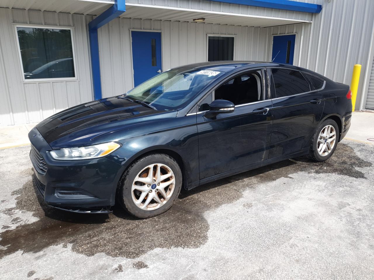 2014 Ford Fusion Se Blue vin: 3FA6P0H70ER190659 Damage: Left Front Fender, Heavy Scratch, 1 To 2 Inches