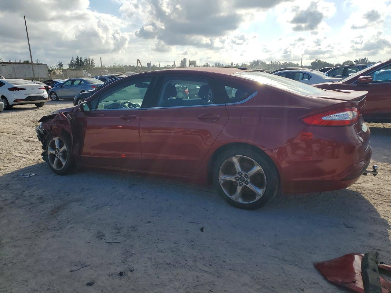 2014 Ford Fusion Se Burgundy vin: 3FA6P0H70ER198910