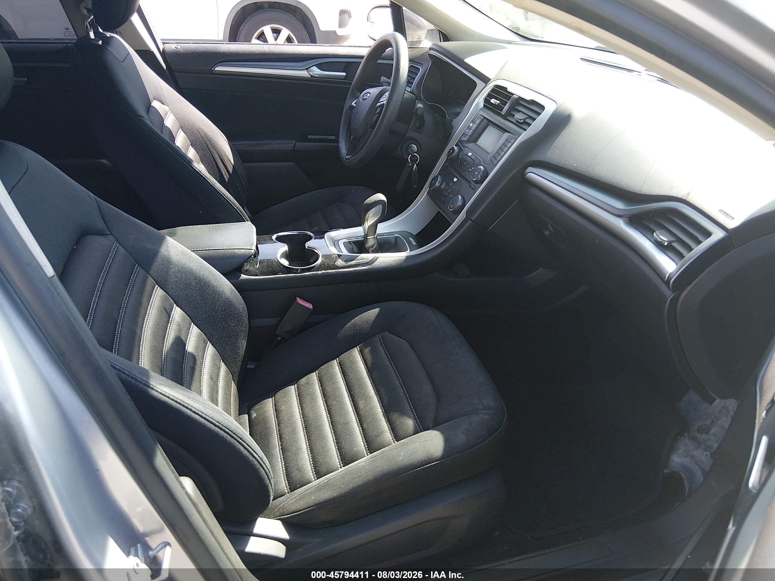 2014 Ford Fusion Se Silver vin: 3FA6P0H70ER301677