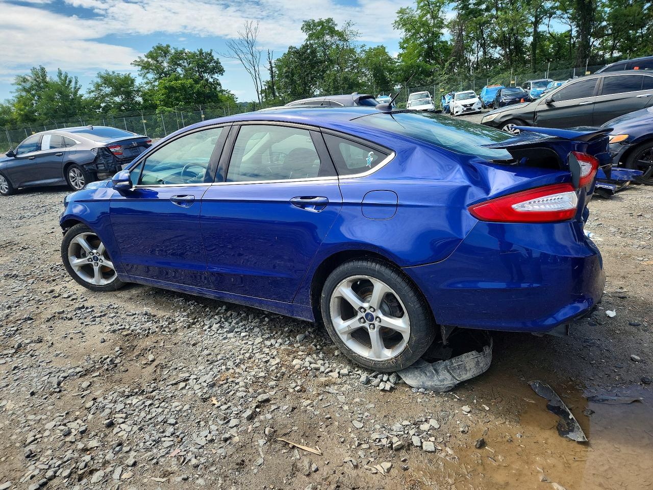 2014 Ford Fusion Se Синий vin: 3FA6P0H70ER310377