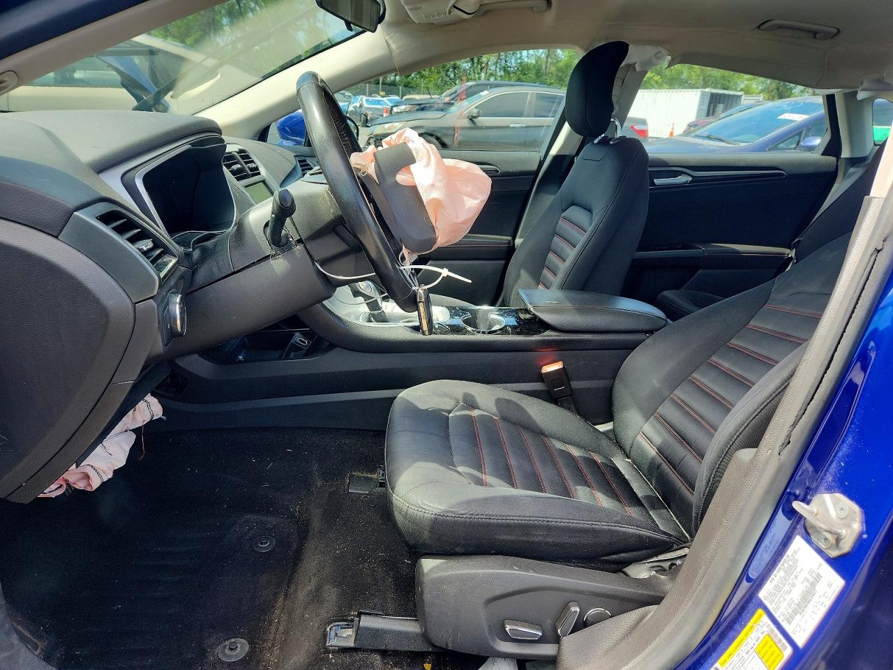 2014 Ford Fusion Se Синий vin: 3FA6P0H70ER310377