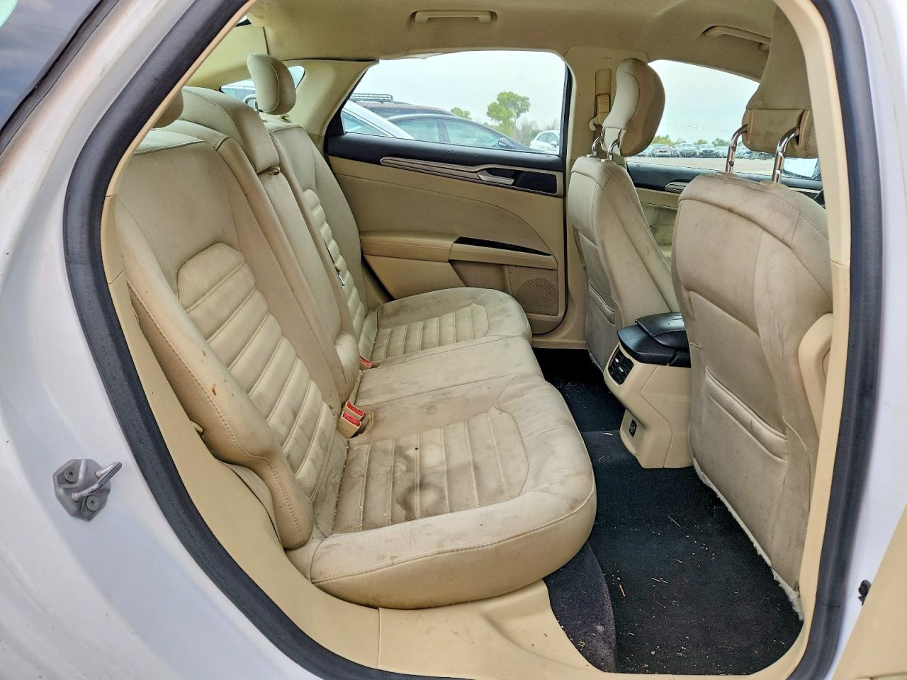 2015 Ford Fusion Se White vin: 3FA6P0H70FR100122
